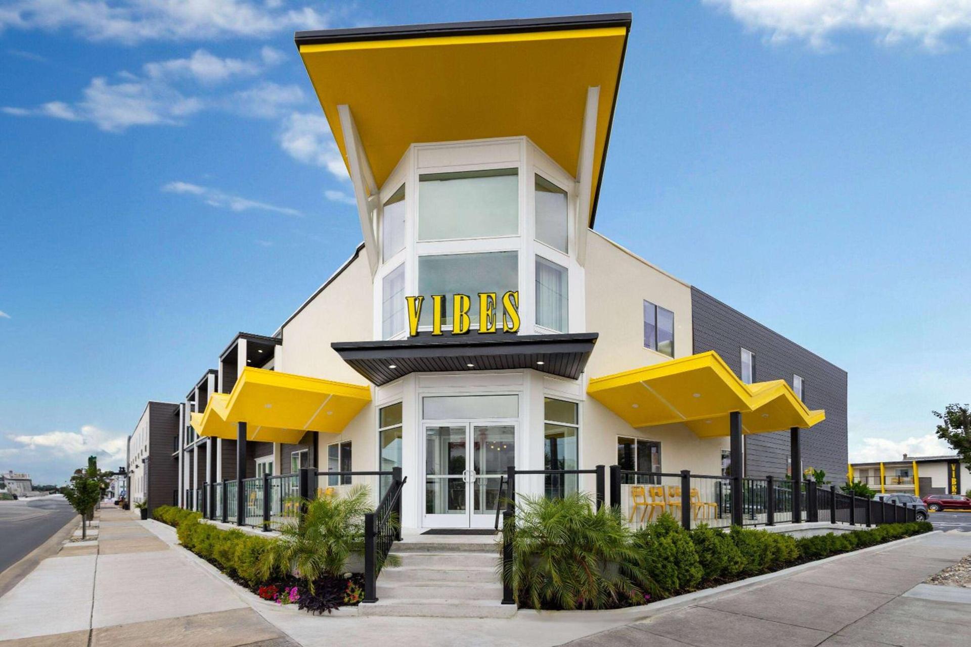 The Vibes Hotel, Trademark Collection by Wyndham photo 2