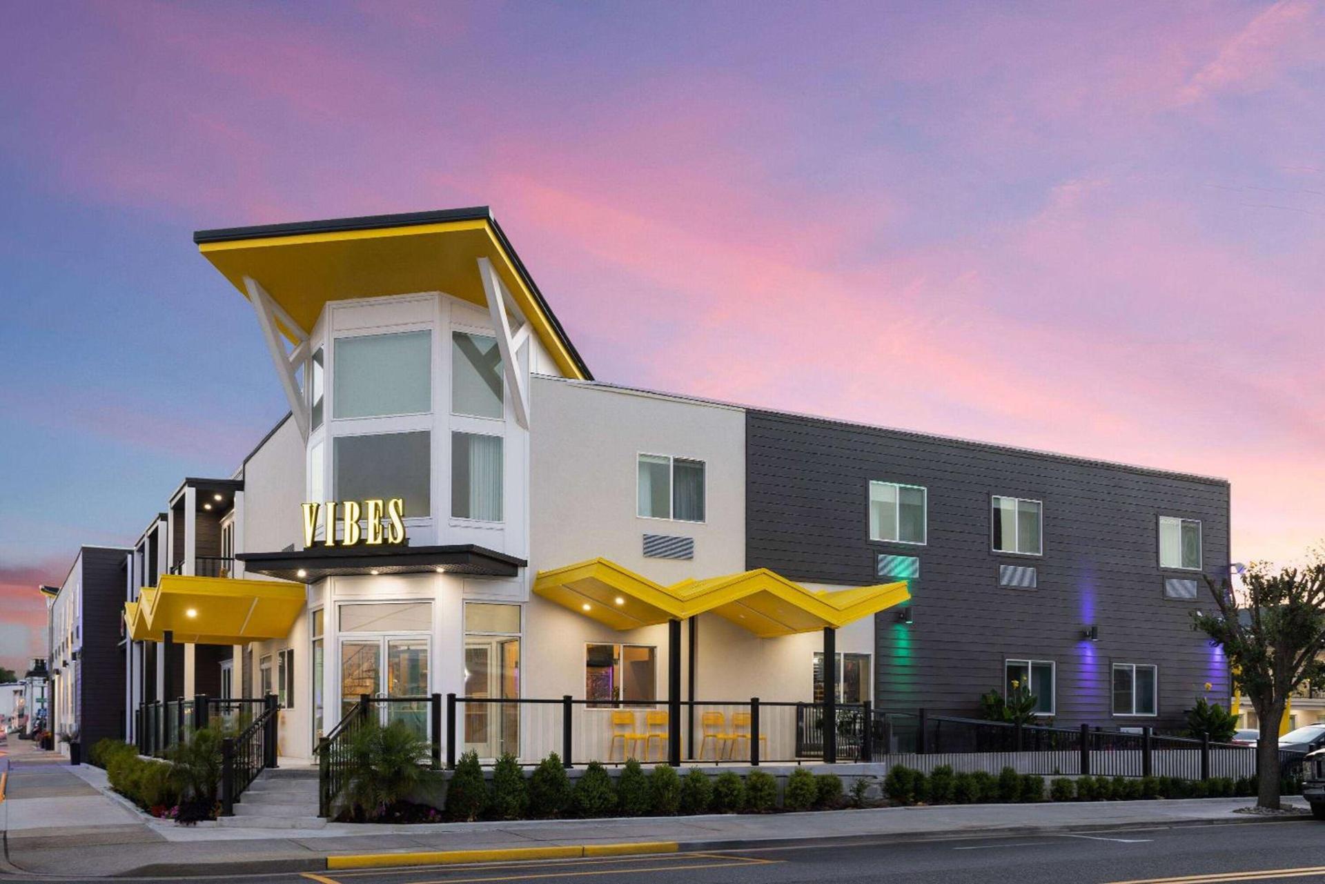 The Vibes Hotel, Trademark Collection by Wyndham photo 4
