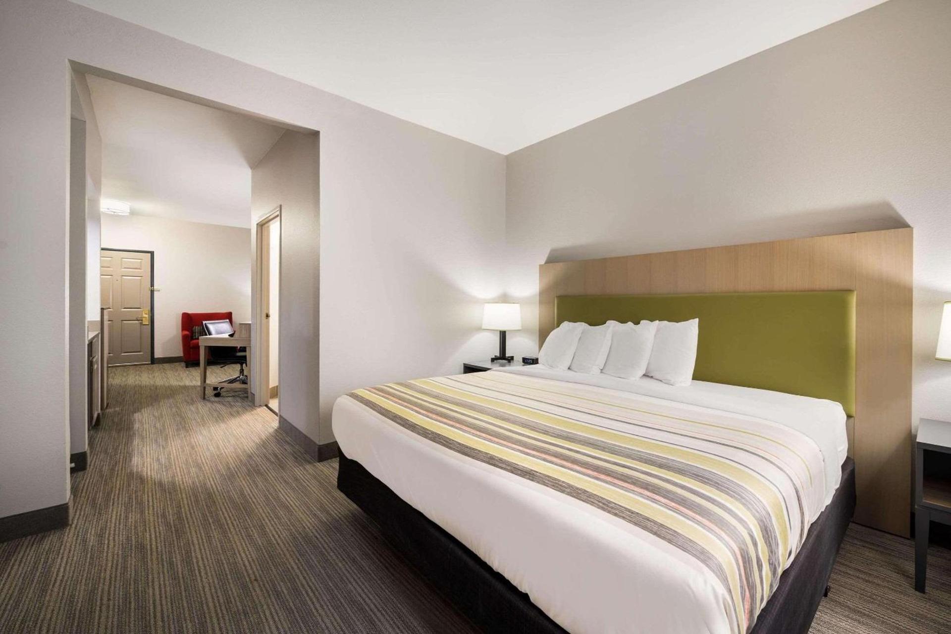 Country Inn & Suites by Radisson, Freeport, IL photo 18