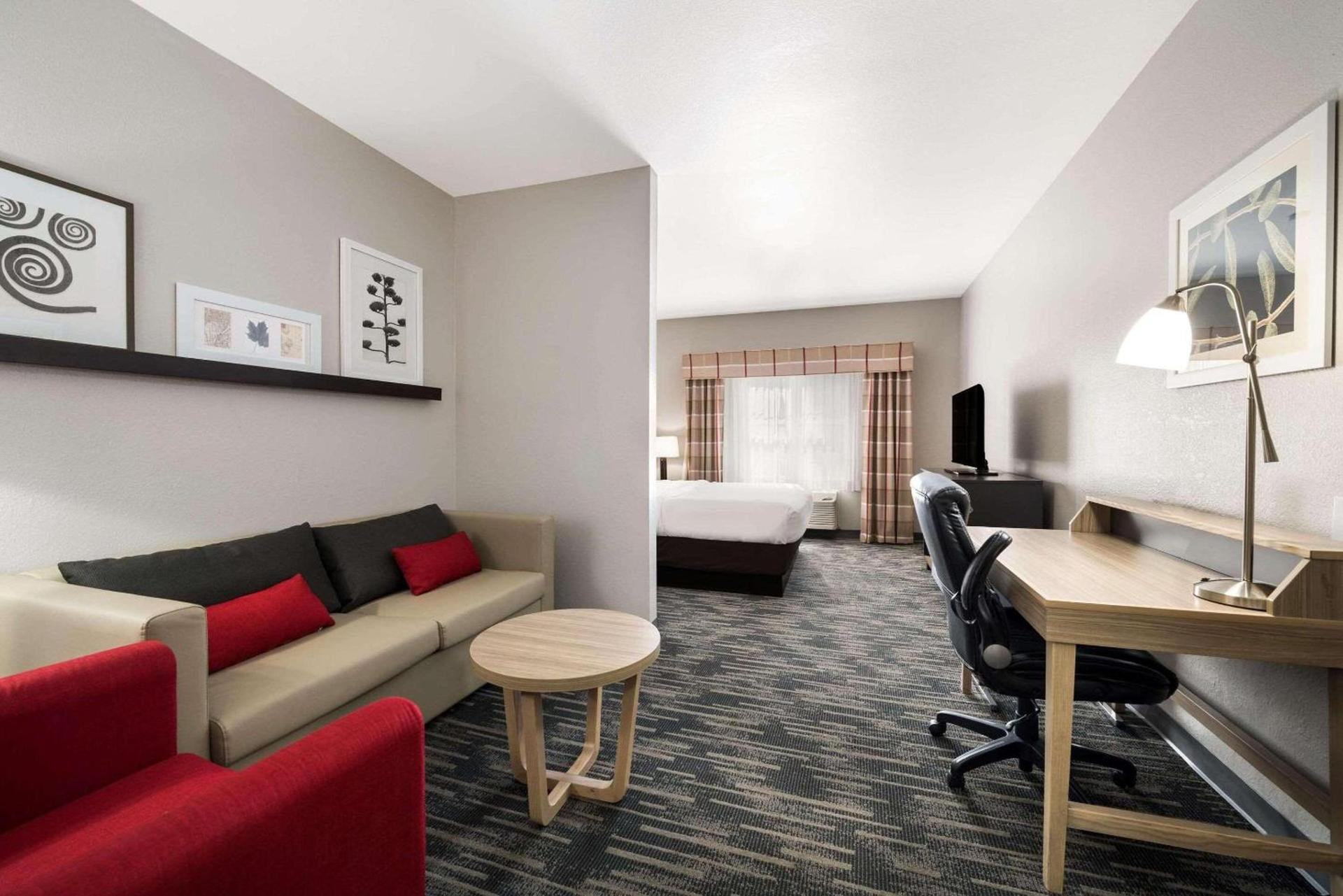 Country Inn & Suites by Radisson, Freeport, IL photo 16