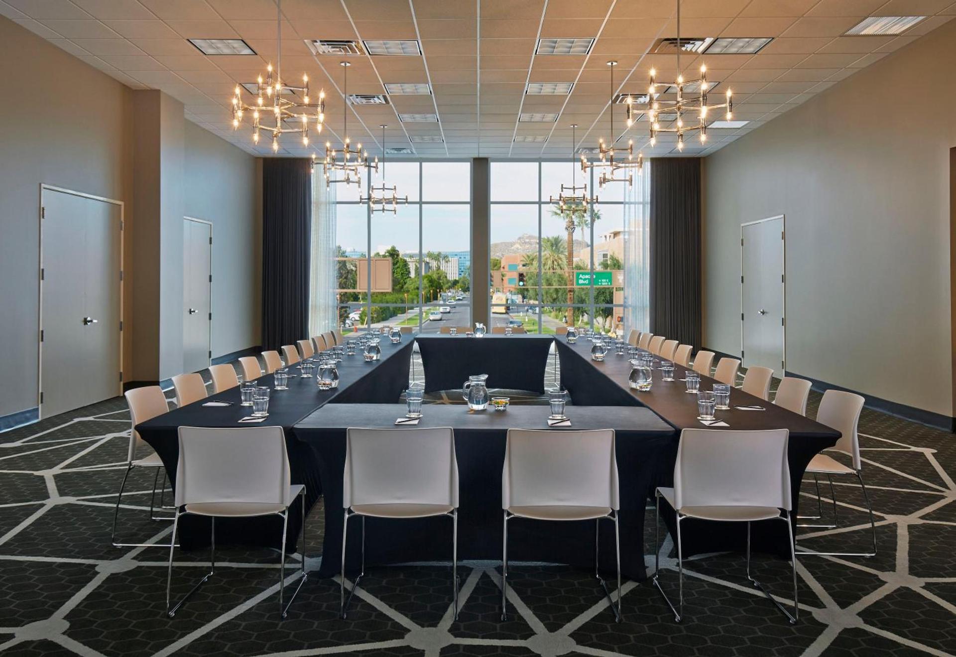 Graduate by Hilton Tempe photo 16