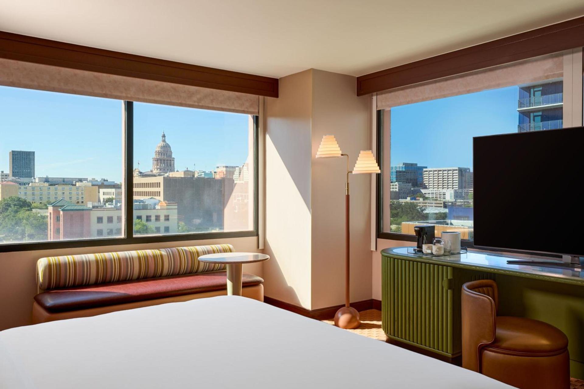 Renaissance Austin Downtown Hotel photo 51