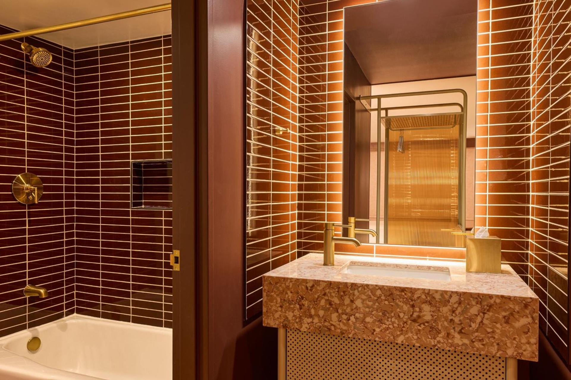Renaissance Austin Downtown Hotel photo 60