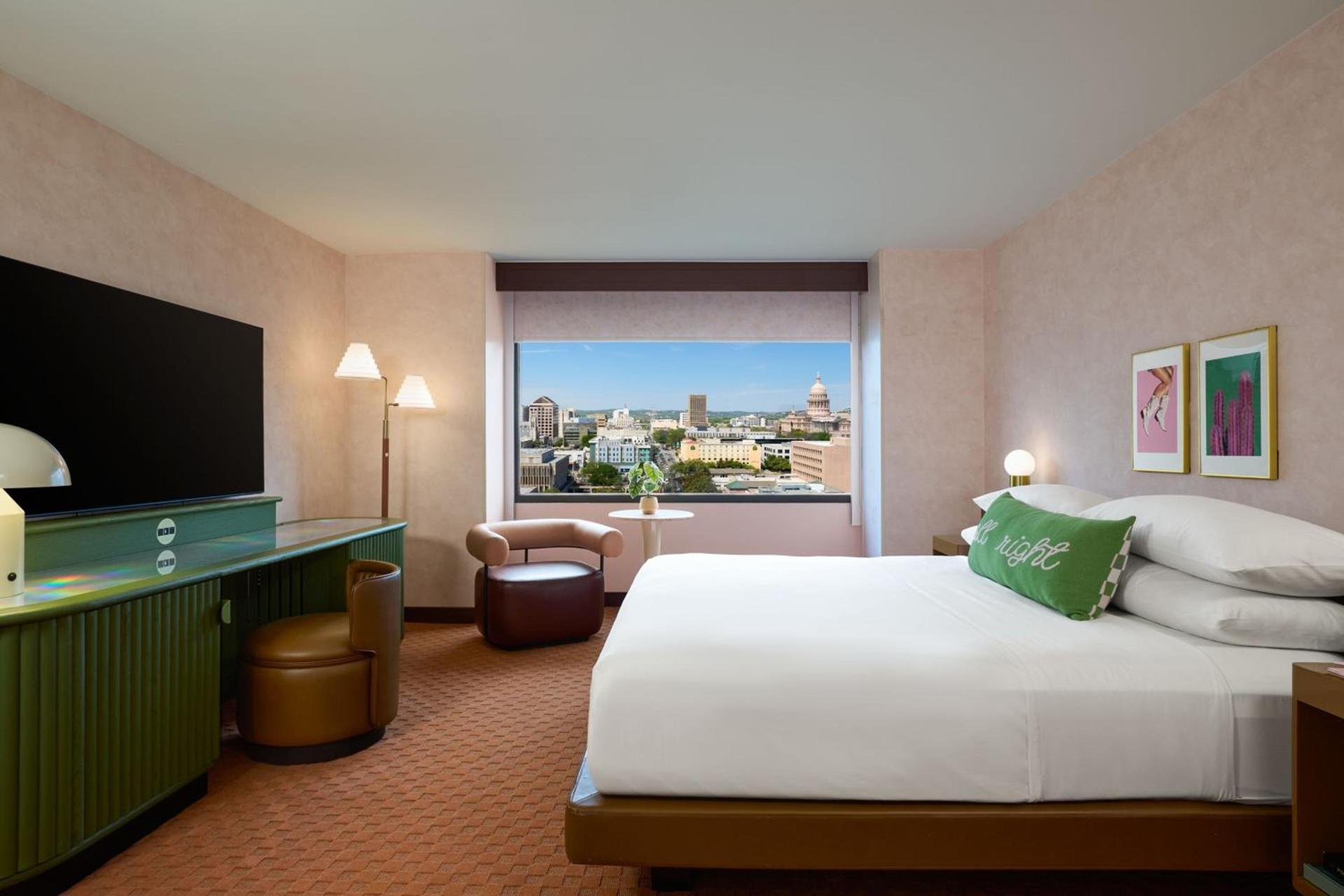 Renaissance Austin Downtown Hotel photo 61