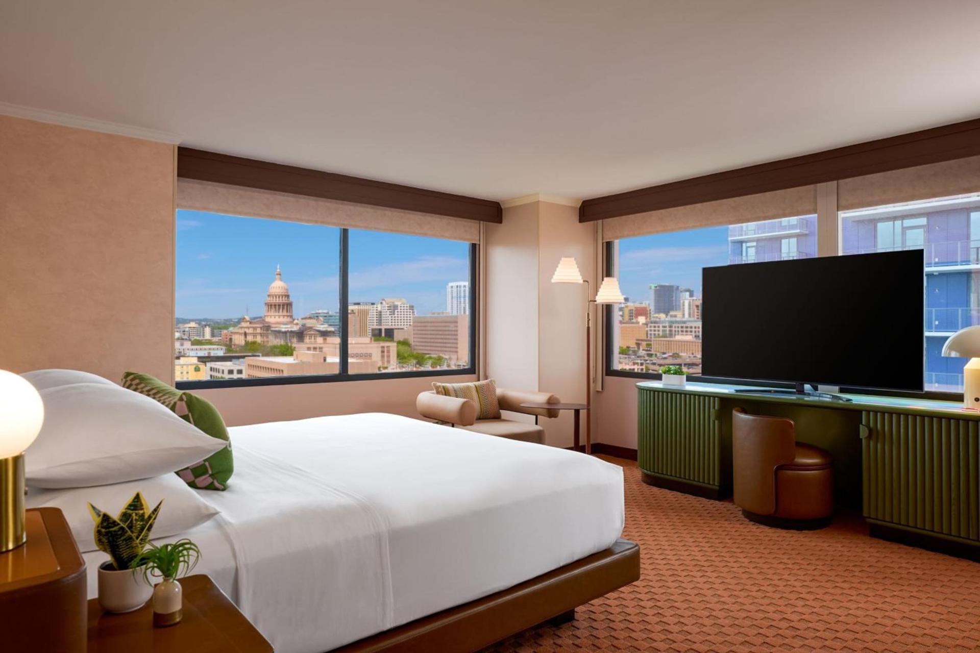 Renaissance Austin Downtown Hotel photo 62