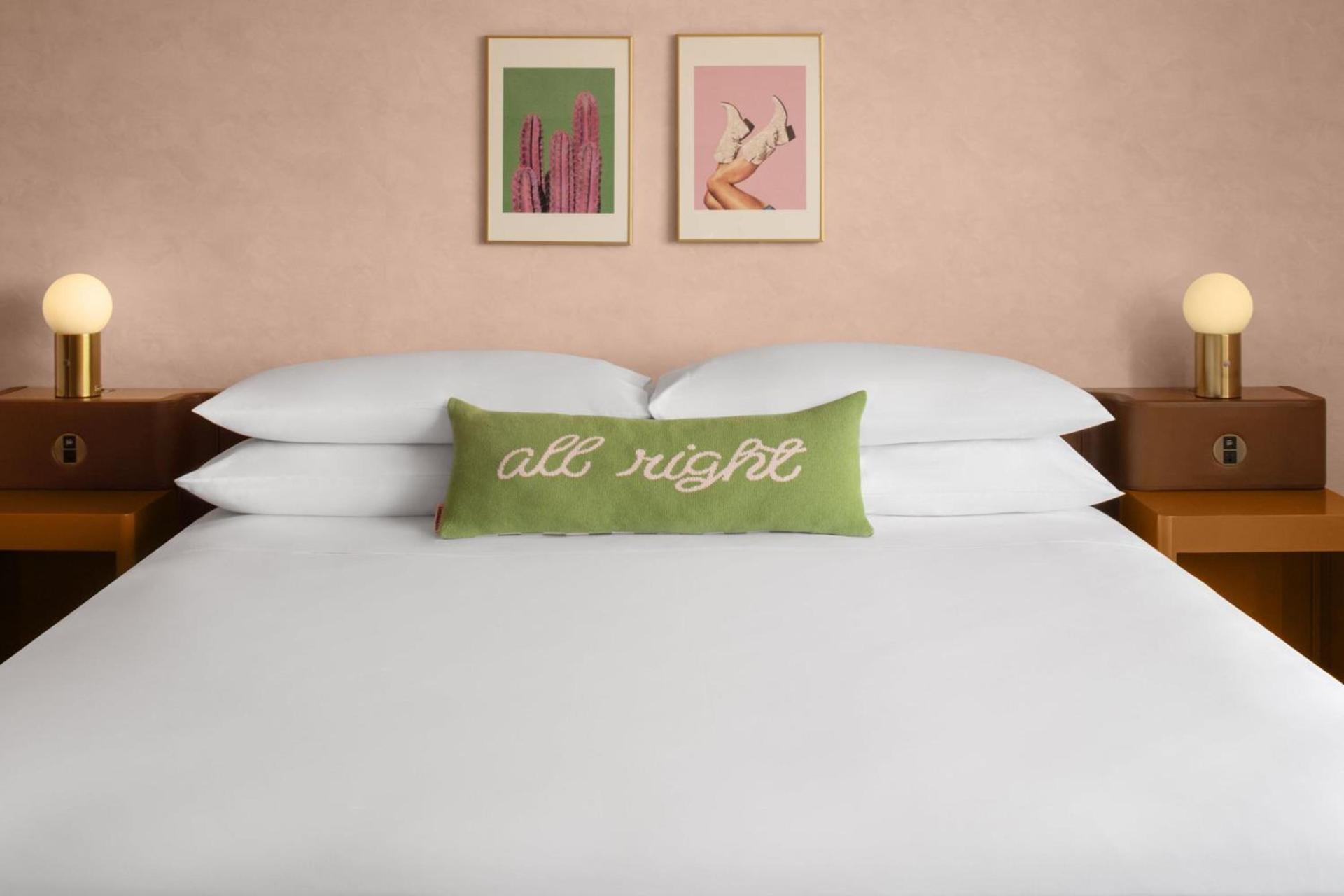 Renaissance Austin Downtown Hotel photo 48