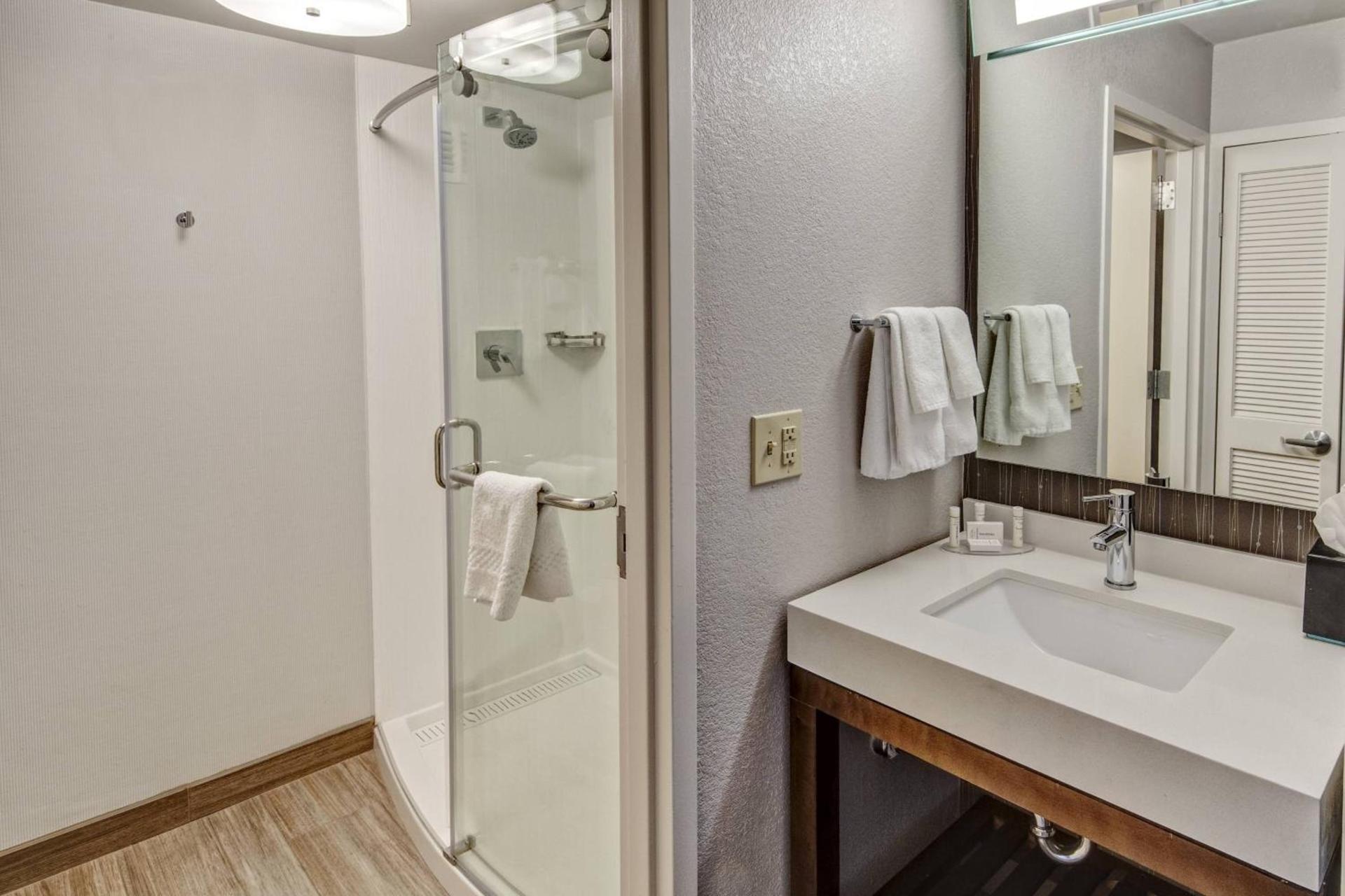 Courtyard by Marriott Nashville Vanderbilt West End photo 14