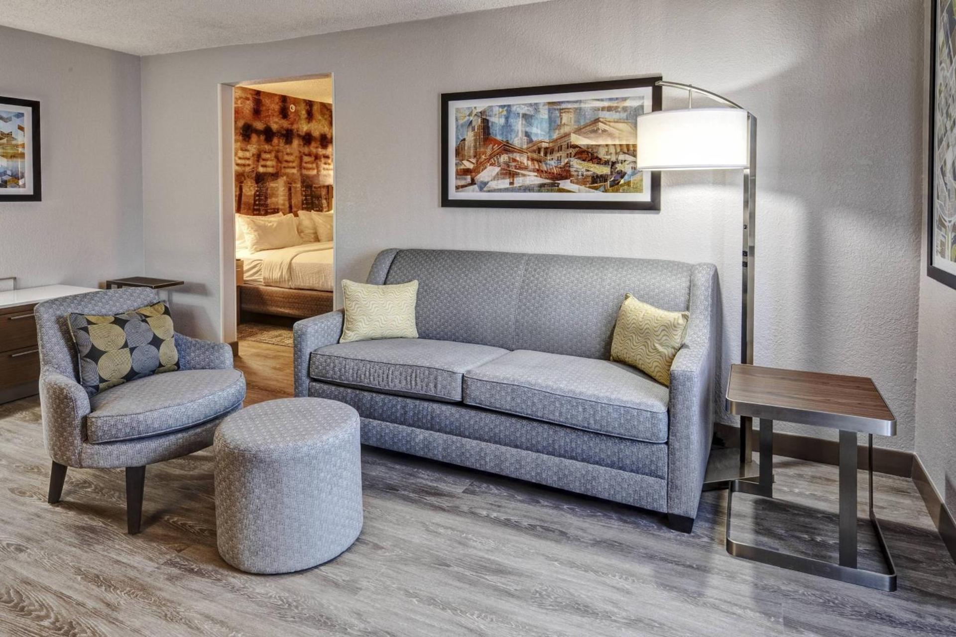 Courtyard by Marriott Nashville Vanderbilt West End photo 19