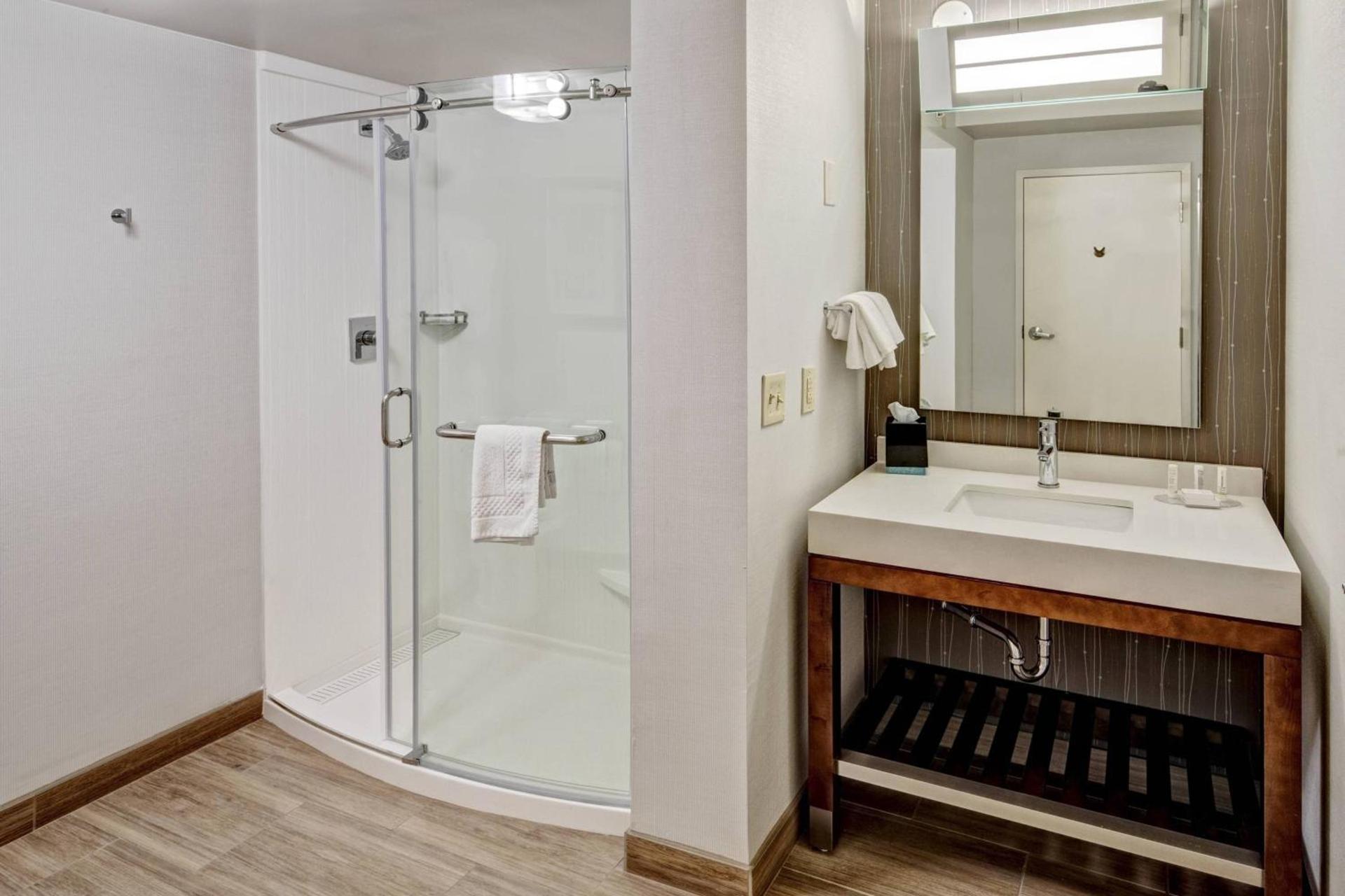 Courtyard by Marriott Nashville Vanderbilt West End photo 25