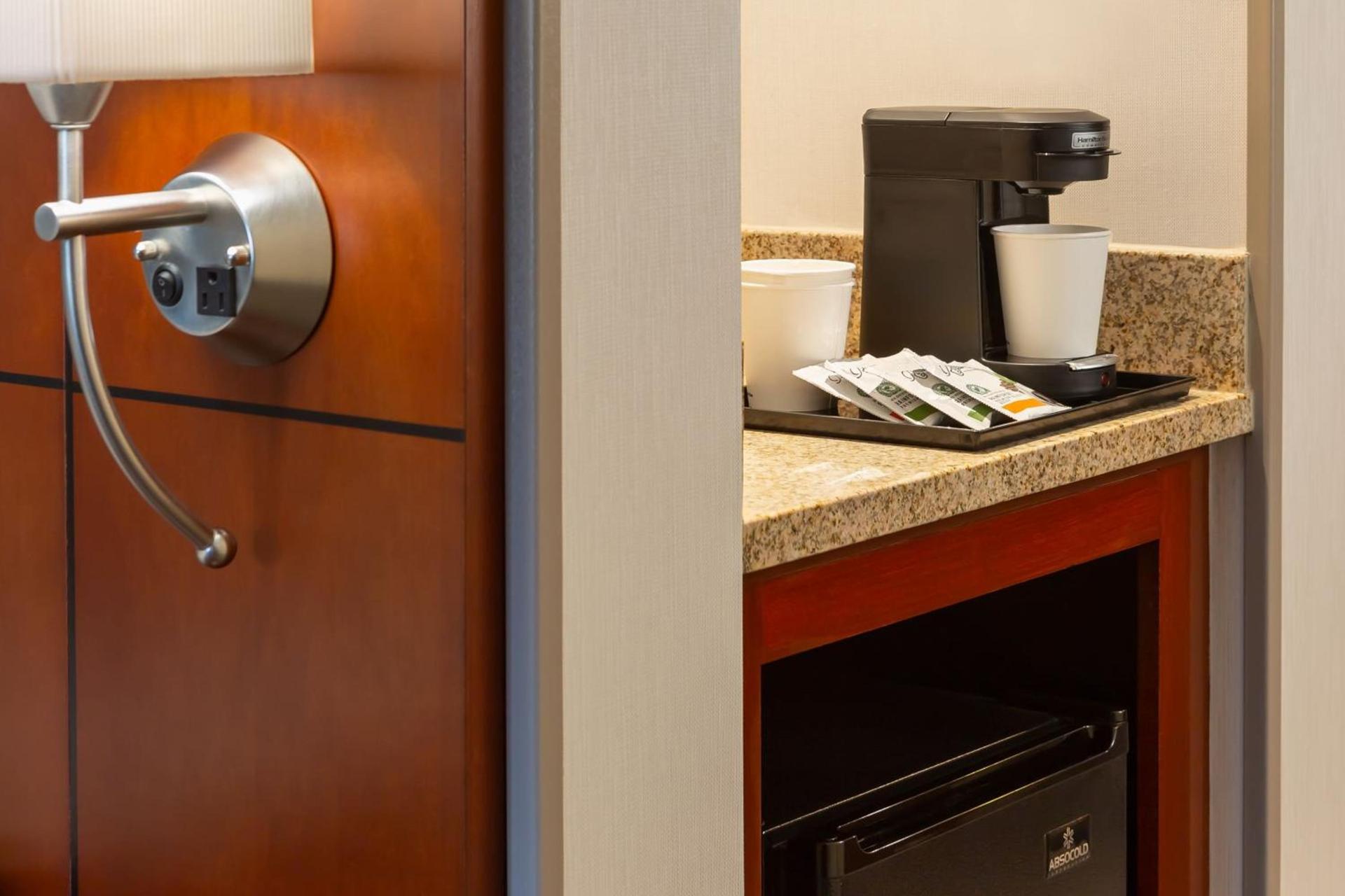Courtyard by Marriott Madison West / Middleton photo 17