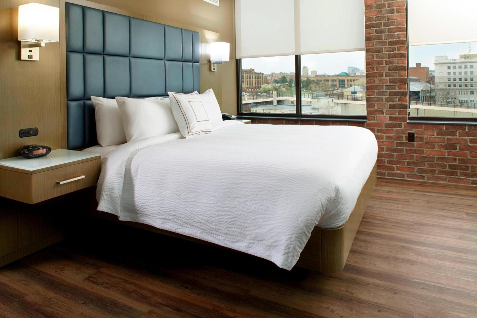 Courtyard by Marriott Akron Downtown photo 15