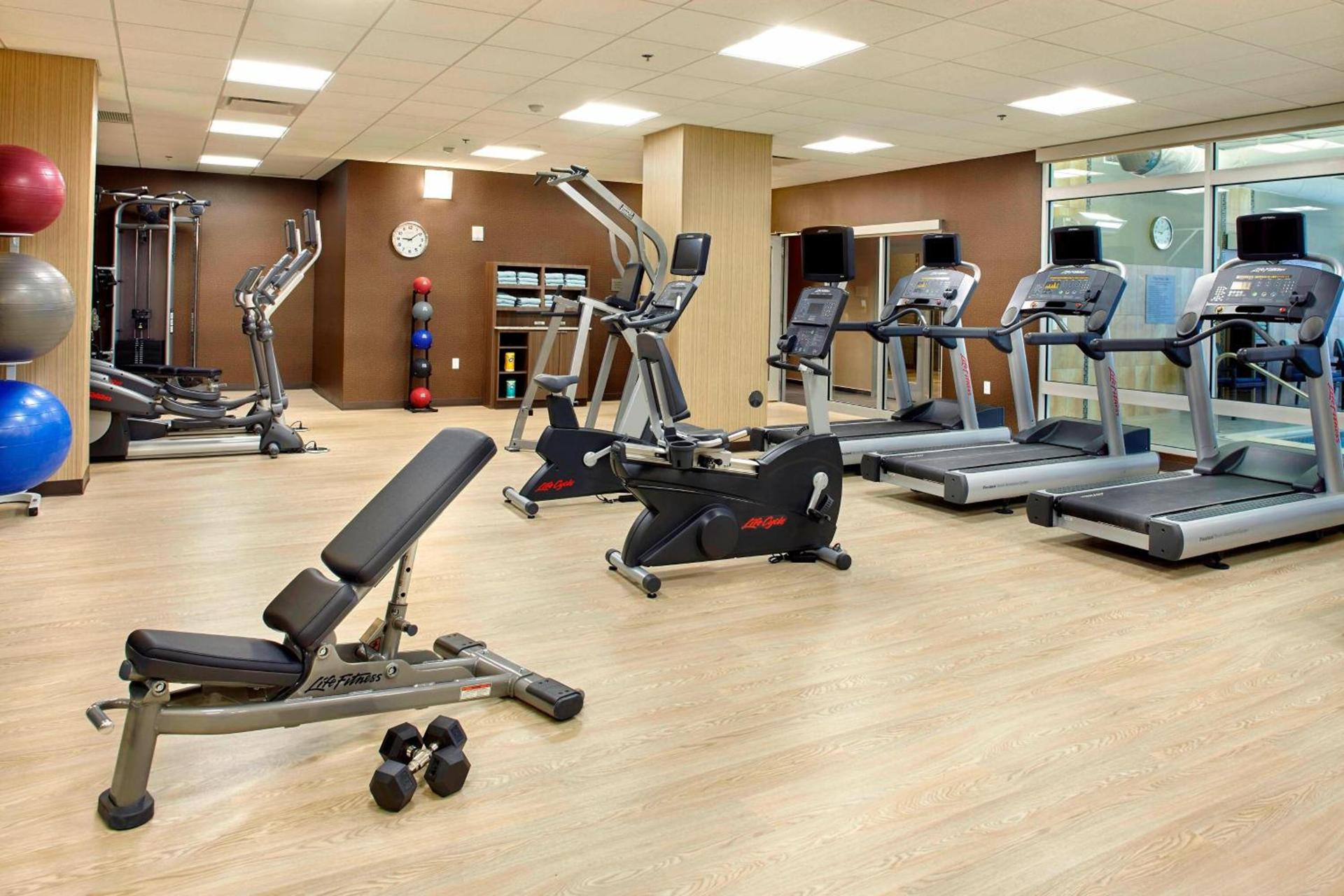 Courtyard by Marriott Akron Downtown photo 33