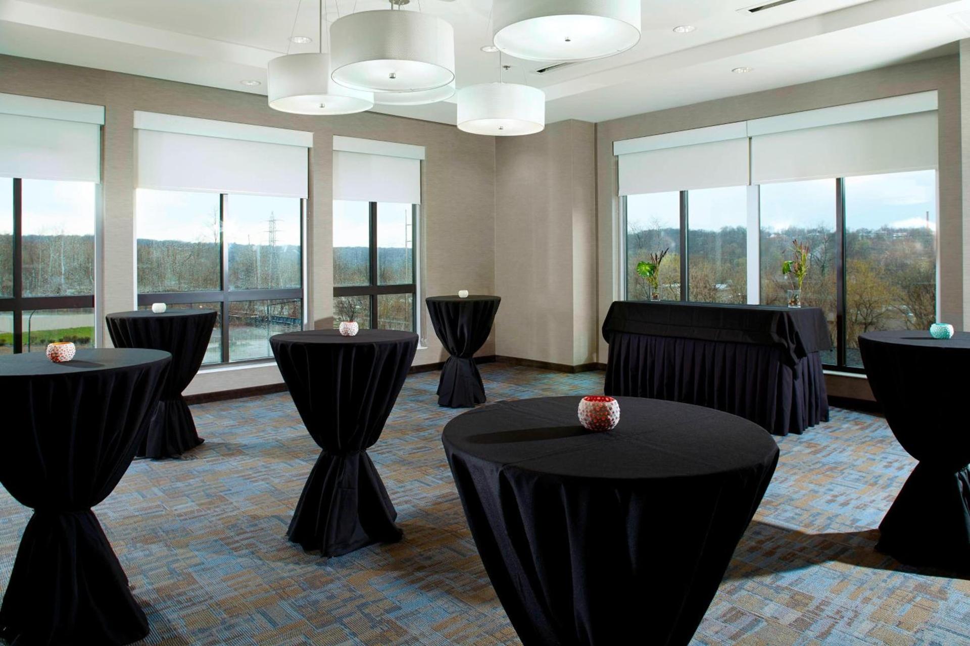 Courtyard by Marriott Akron Downtown photo 36
