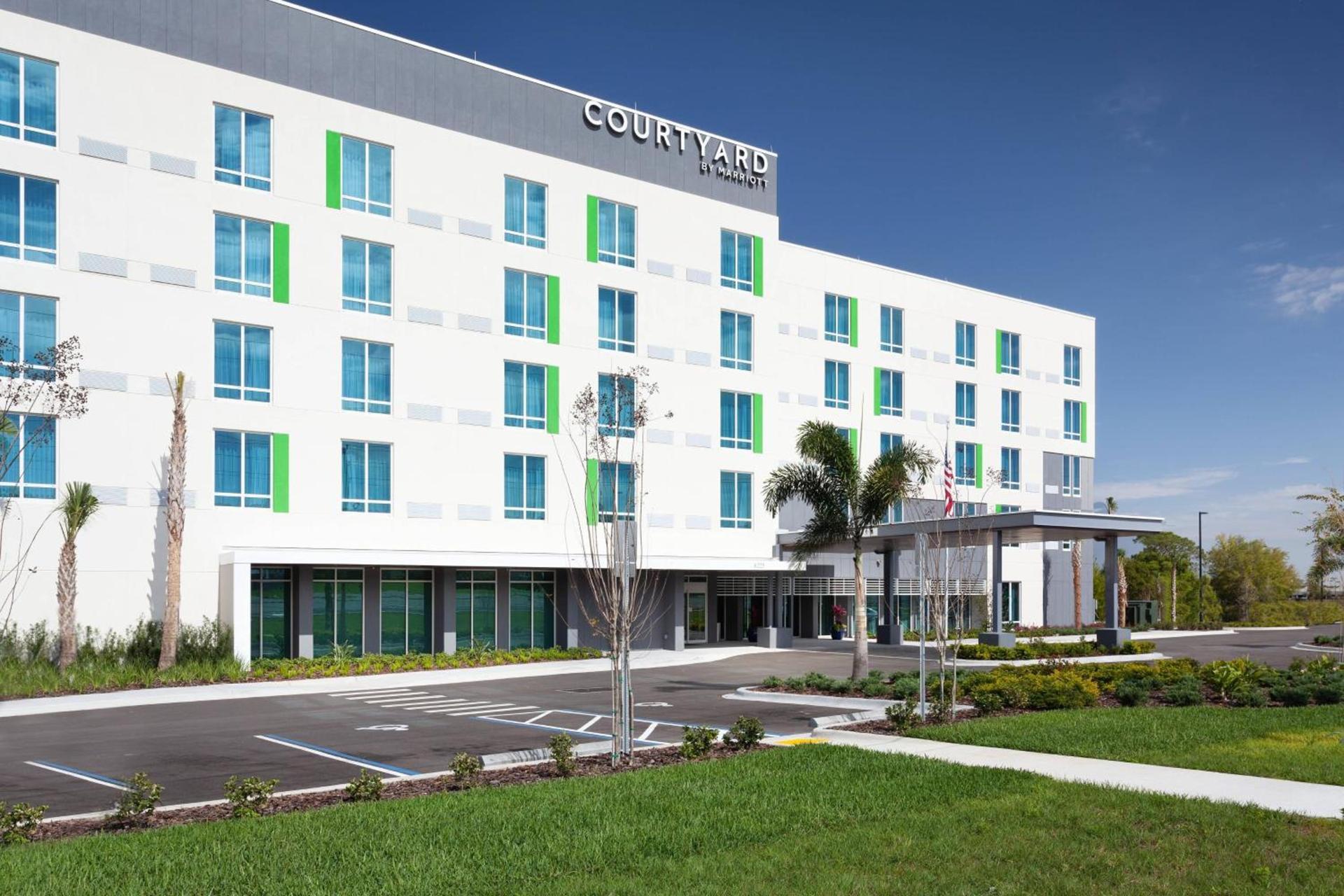 Courtyard by Marriott Winter Haven photo 4
