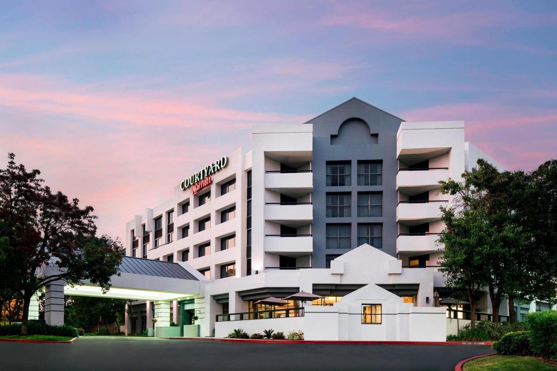 Courtyard by Marriott Richmond Berkeley — hotel in Richmond
