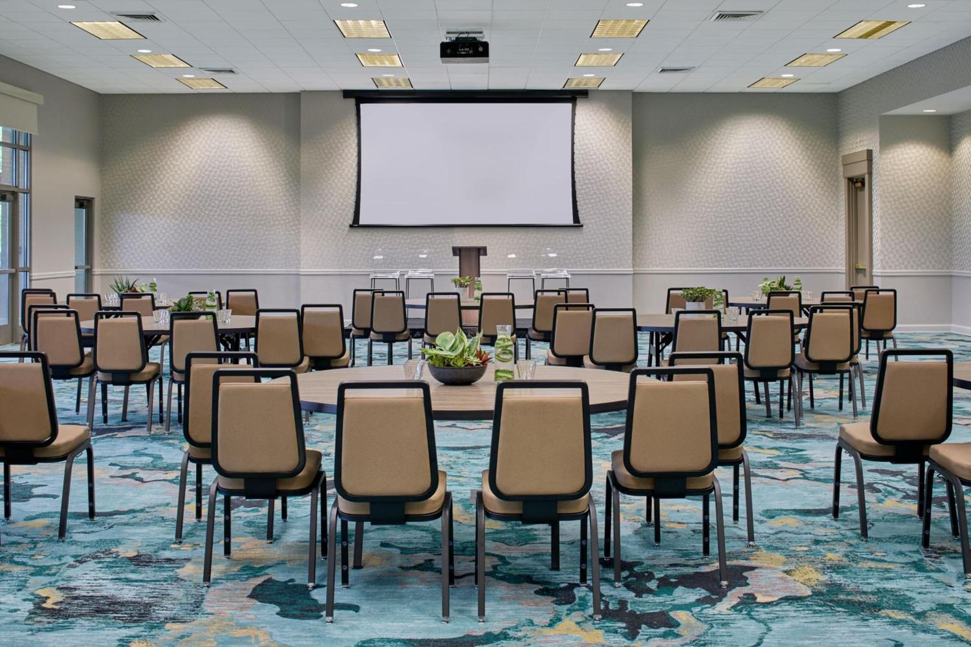 Renaissance Shoals Resort & Spa photo 87
