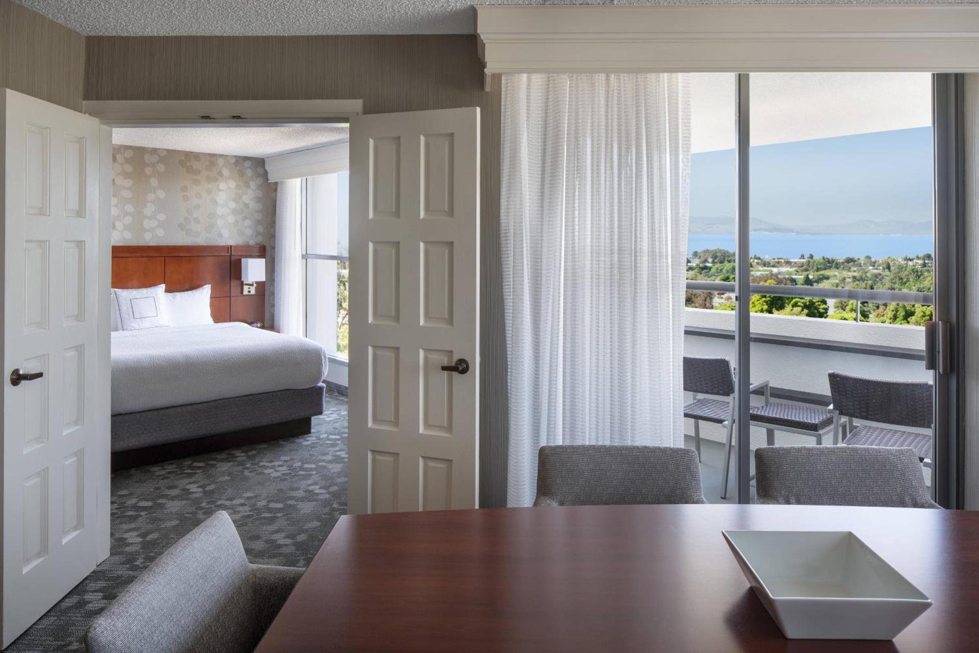 Courtyard by Marriott Richmond Berkeley photo 12
