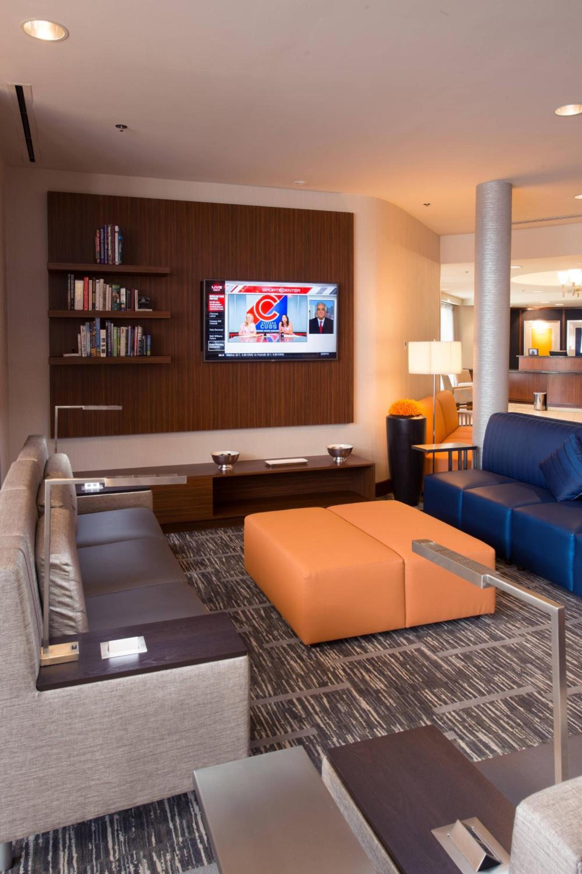 Courtyard by Marriott Canton photo 6