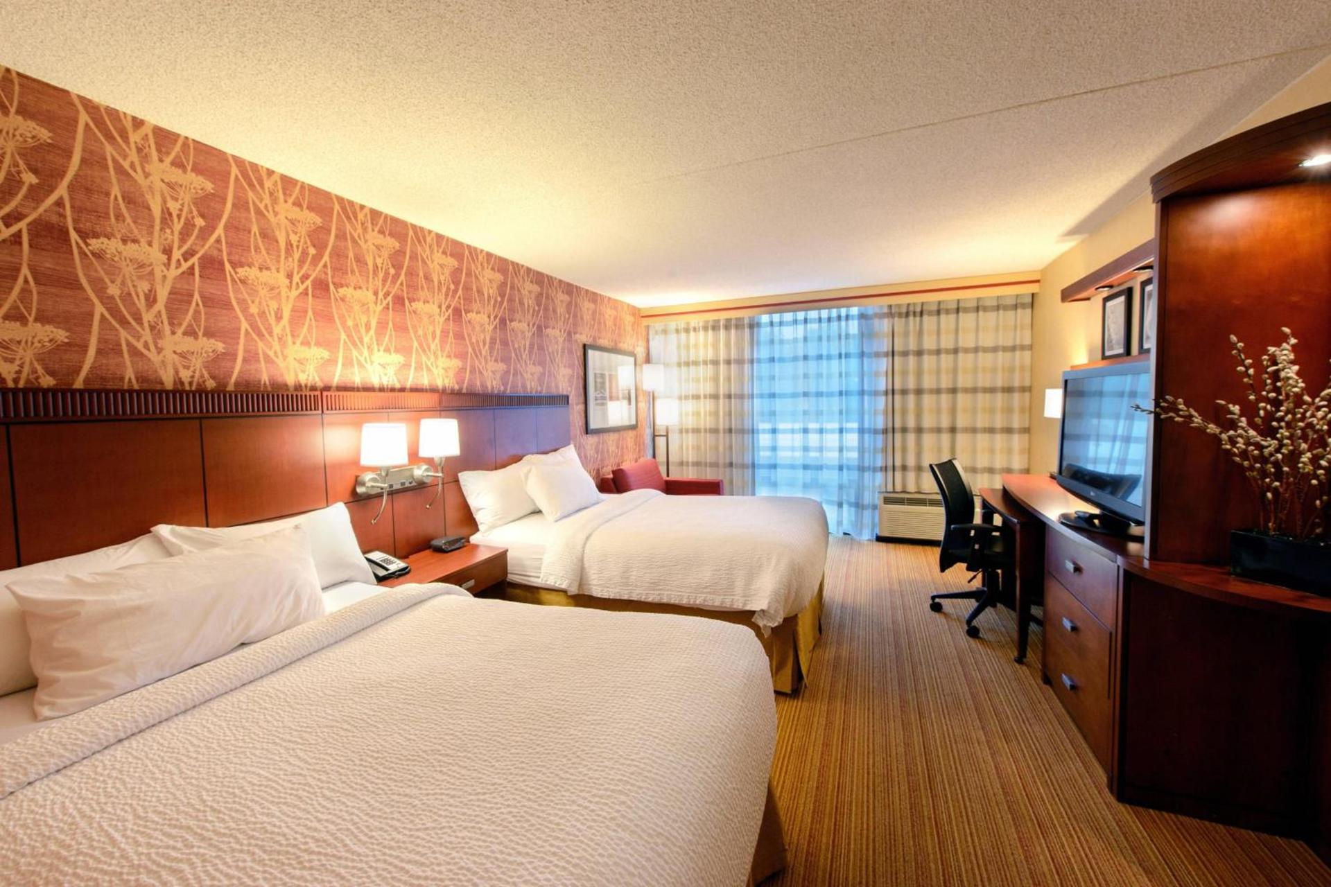 Courtyard by Marriott Canton photo 7