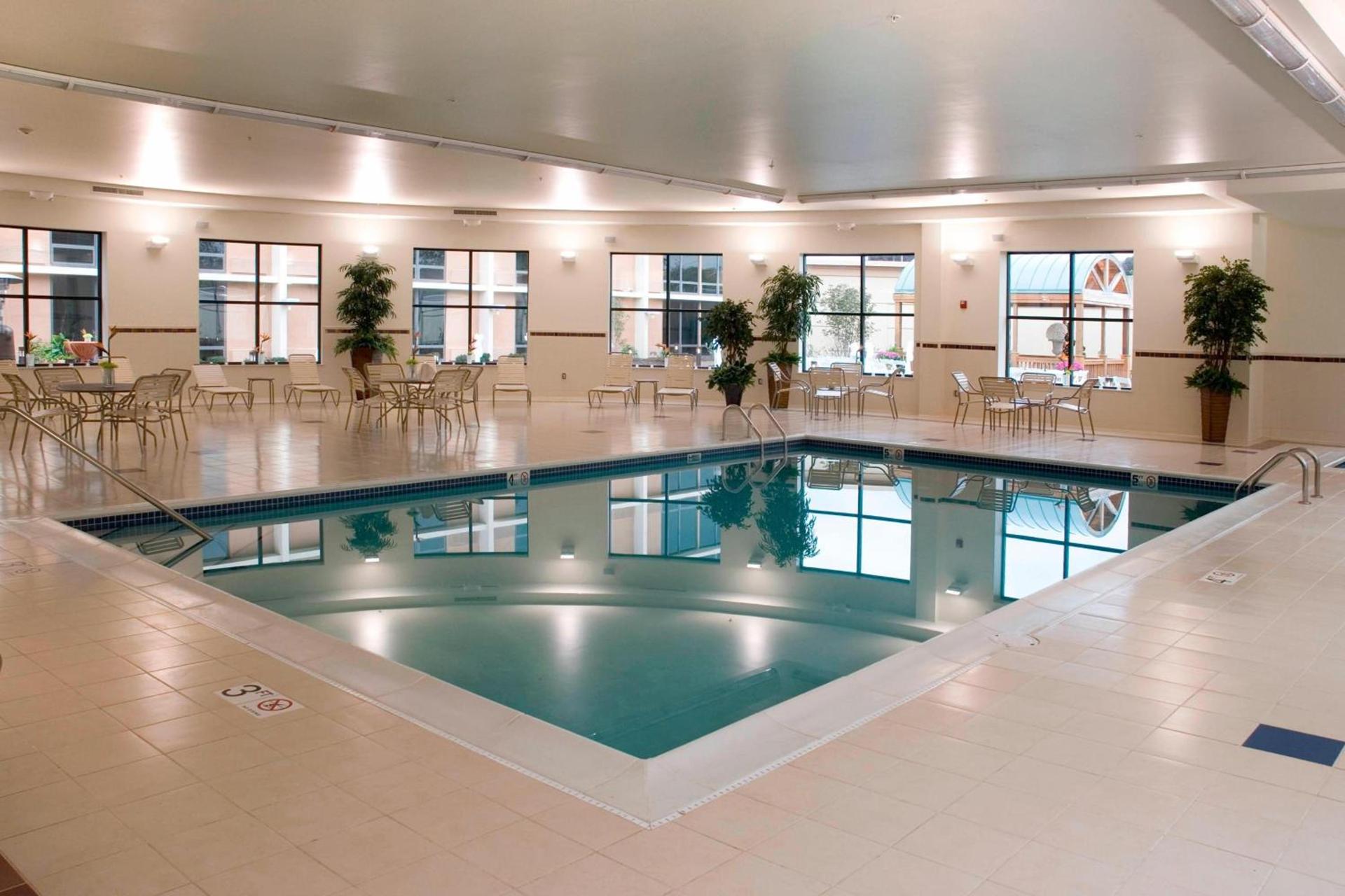 Courtyard by Marriott Canton photo 26