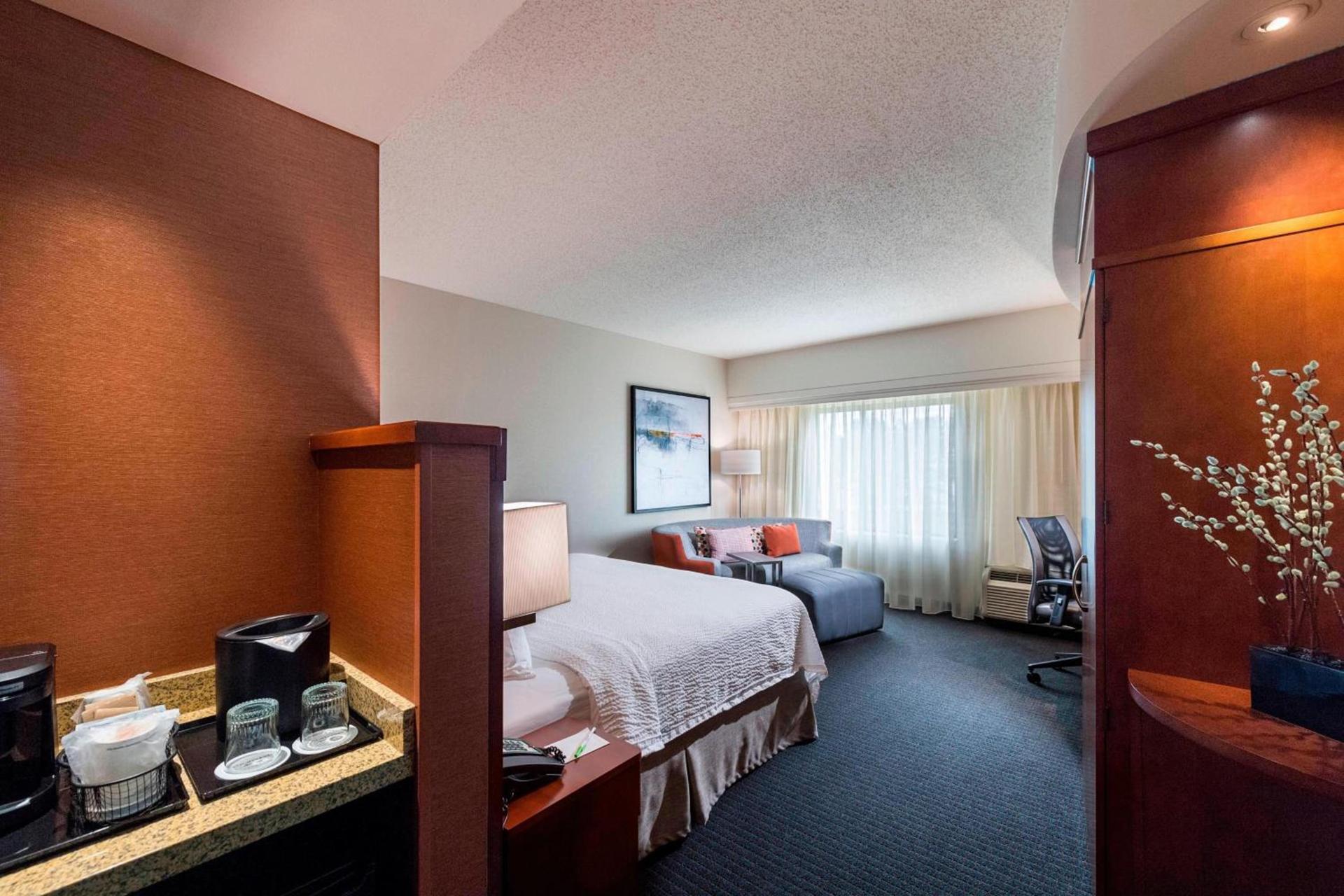 Courtyard by Marriott Atlanta Buford Mall of Georgia photo 5