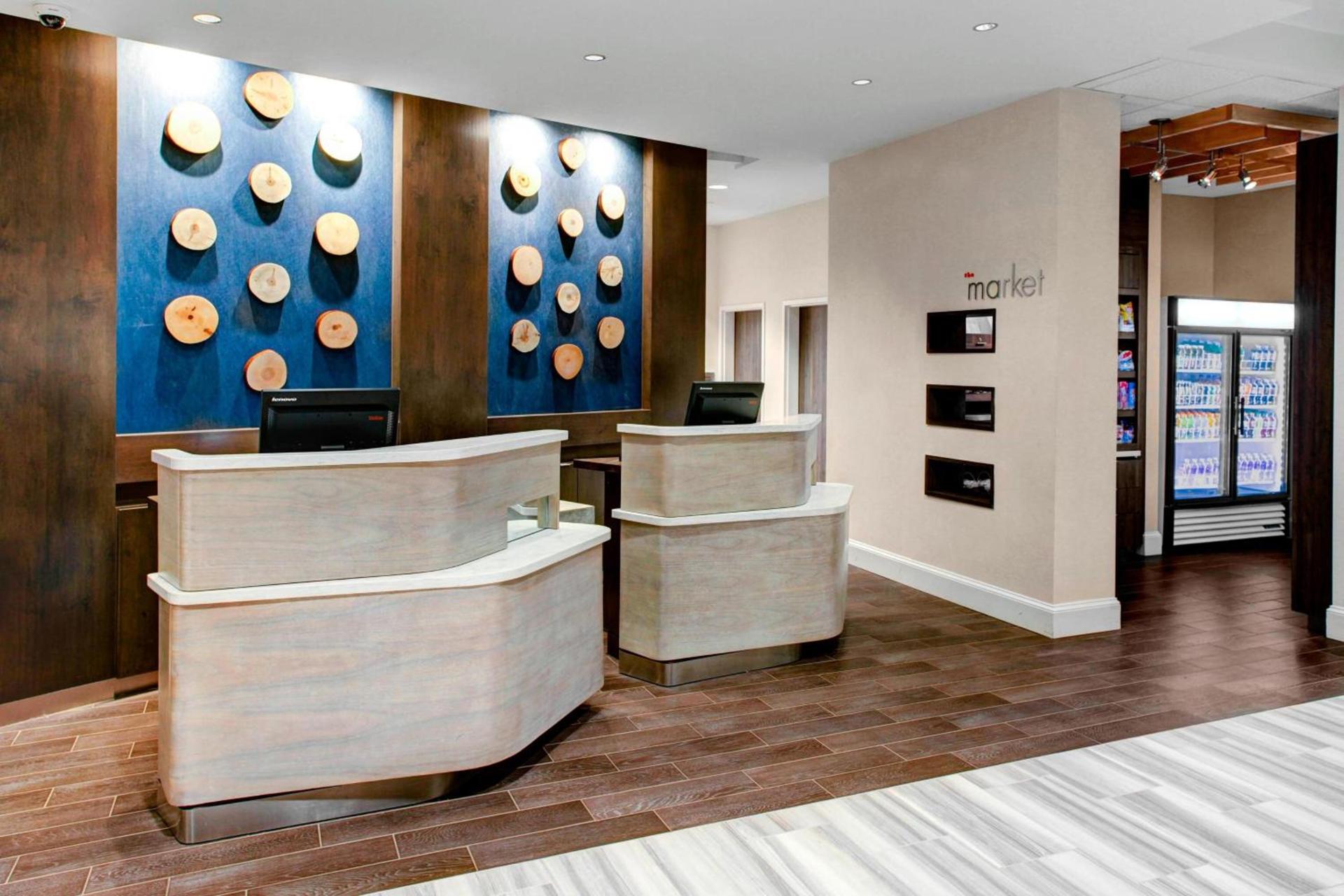 Courtyard by Marriott Carrollton photo 5