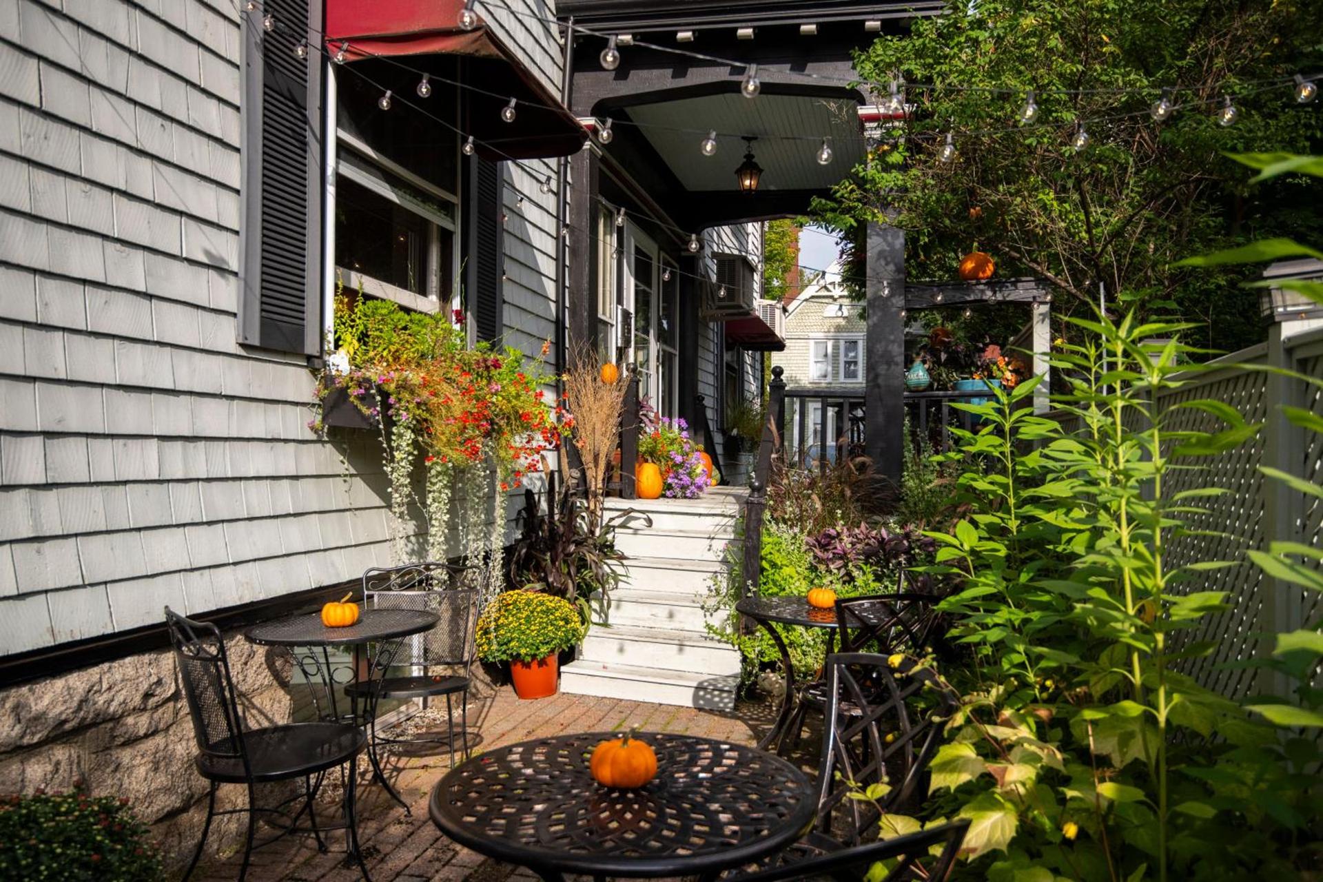 Hearthside Inn photo 3