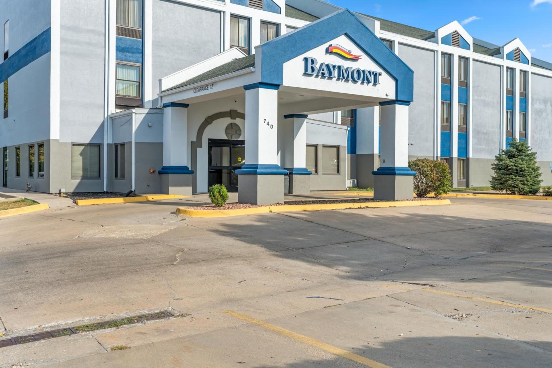 Baymont by Wyndham Lawrence photo 20
