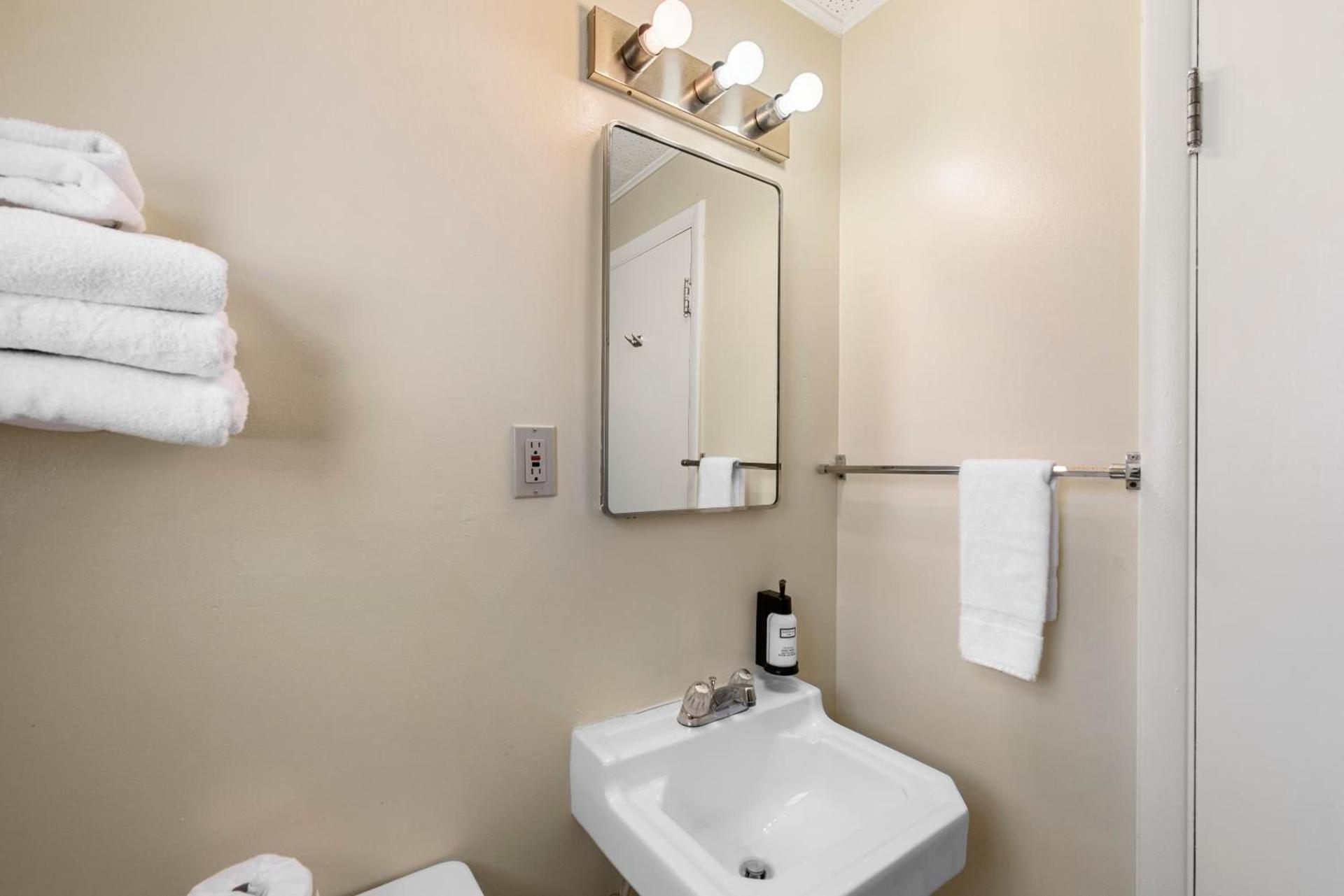 Cashmere Inn photo 31