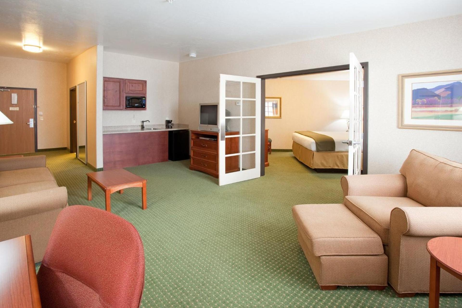 Holiday Inn Express Hotel & Suites Gunnison by IHG photo 41