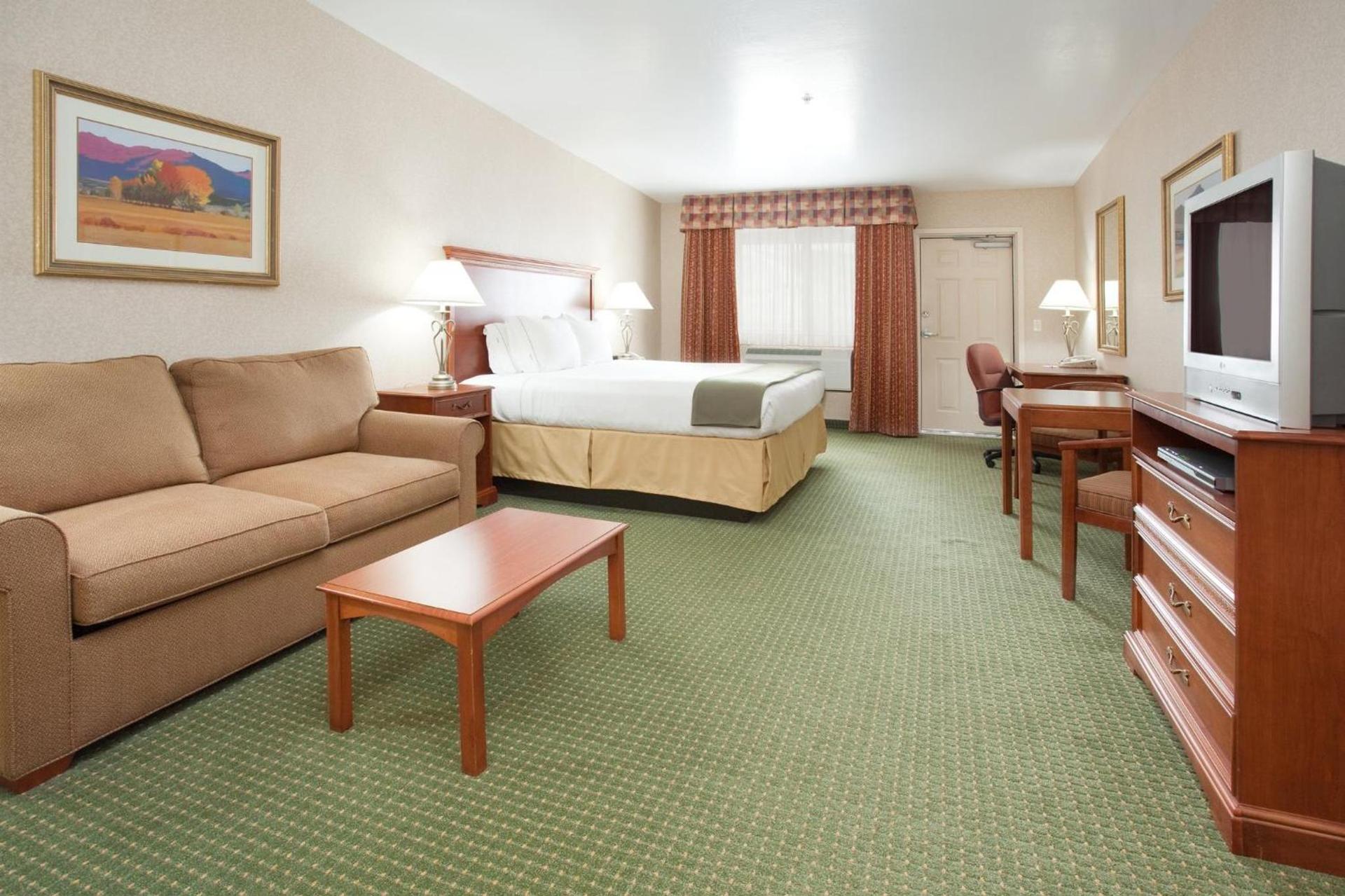 Holiday Inn Express Hotel & Suites Gunnison by IHG photo 42