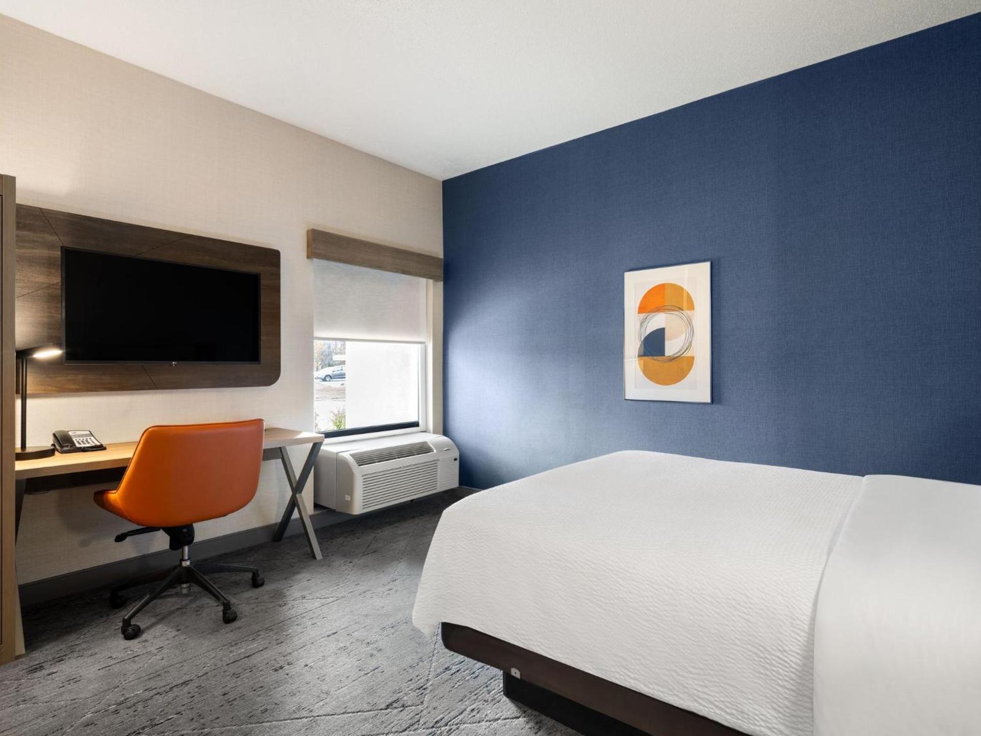 Holiday Inn Express Meadville (I-79 Exit 147a) by IHG photo 47