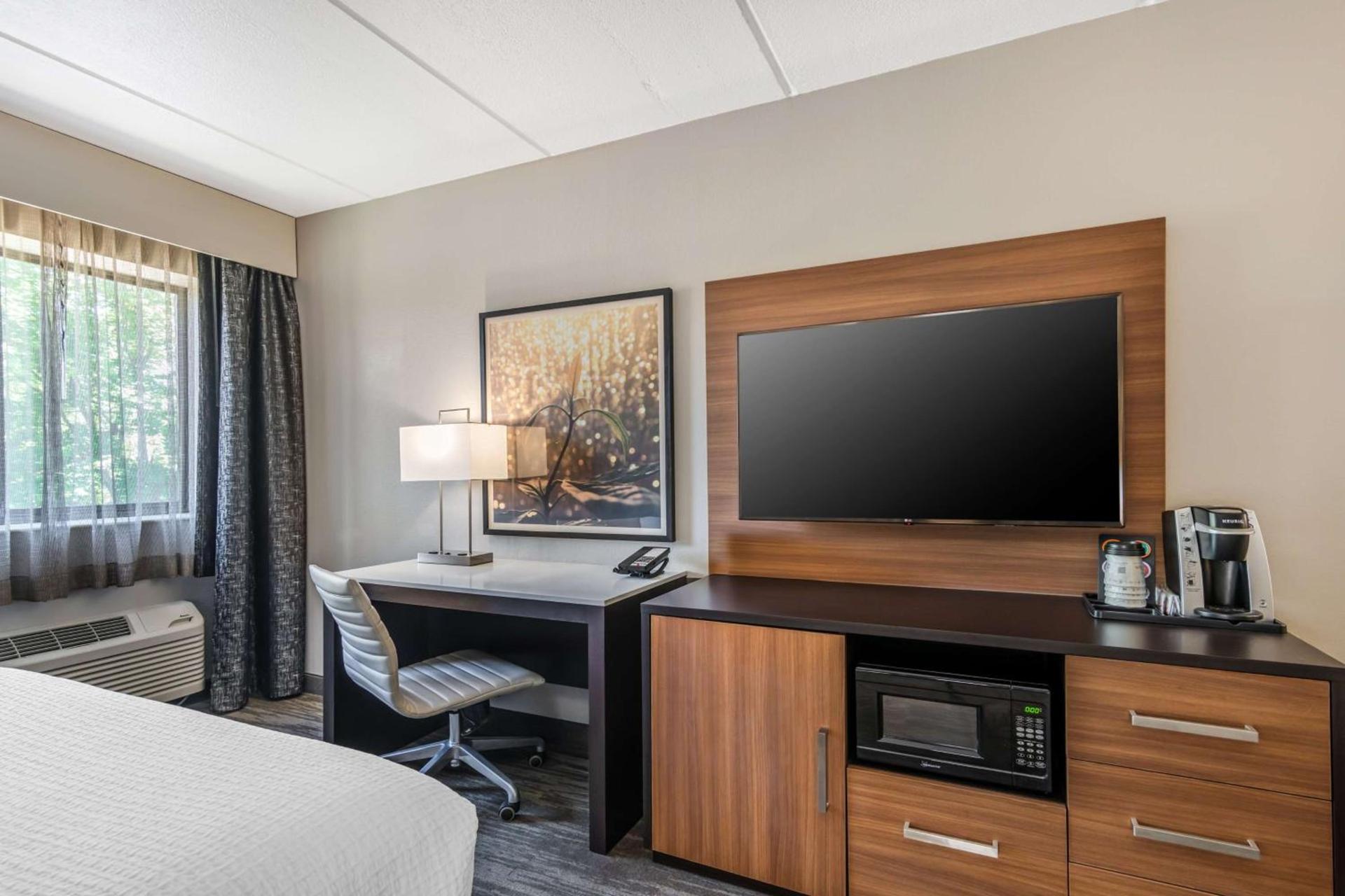Best Western Atlanta-Marietta Ballpark Hotel photo 11