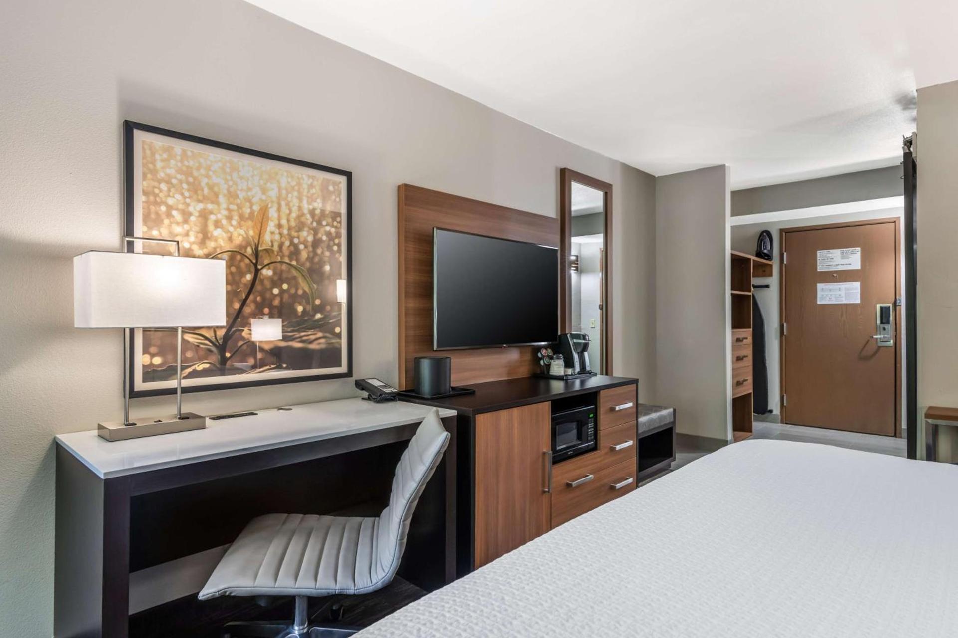 Best Western Atlanta-Marietta Ballpark Hotel photo 13