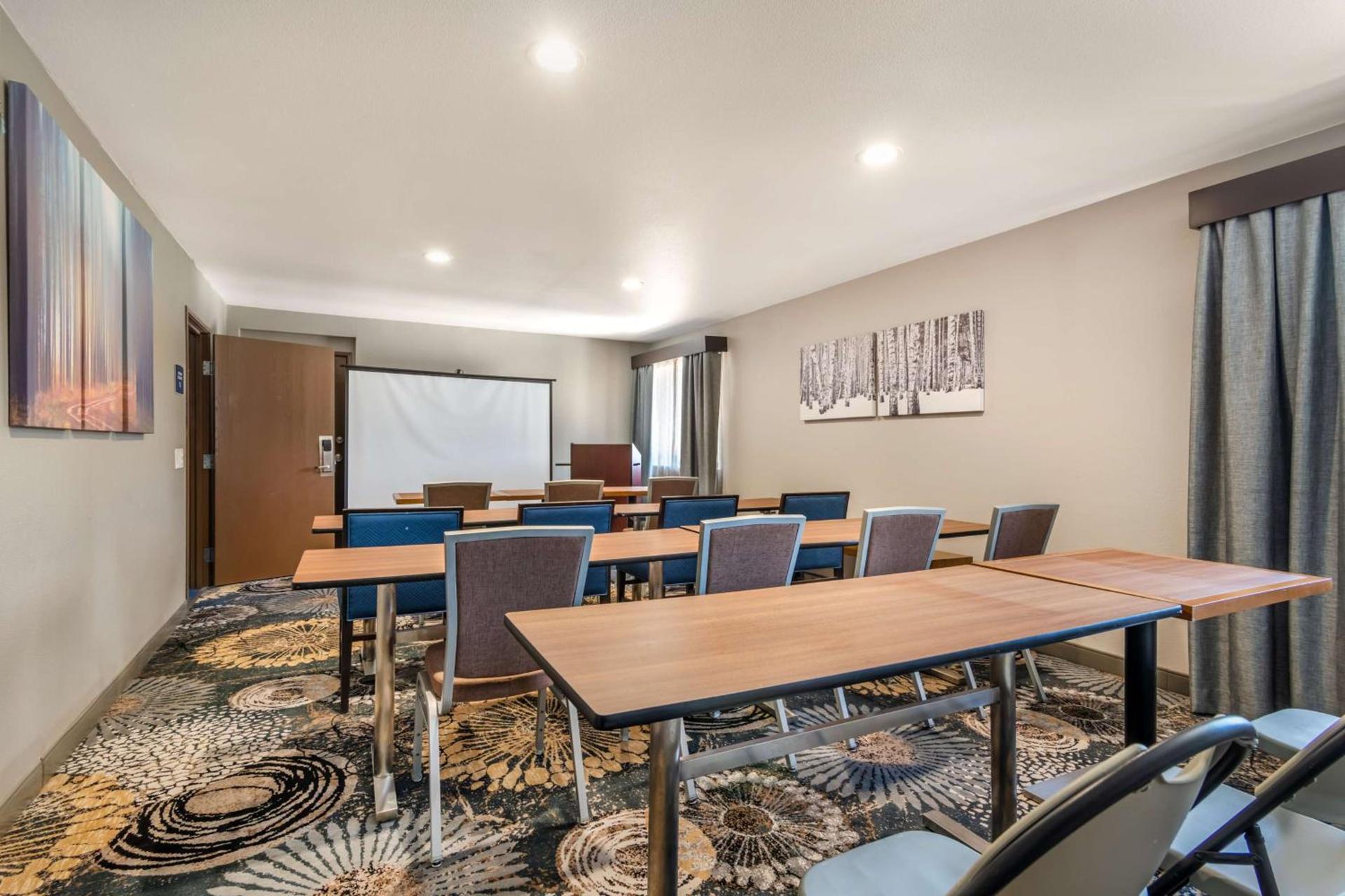 Best Western Atlanta-Marietta Ballpark Hotel photo 23