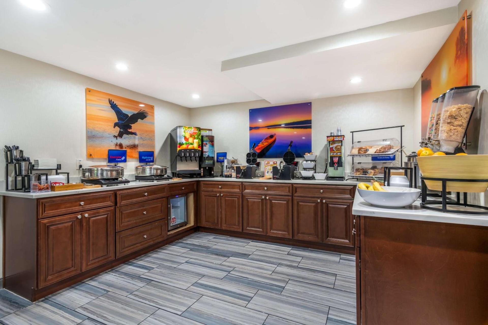 Best Western Atlanta-Marietta Ballpark Hotel photo 26