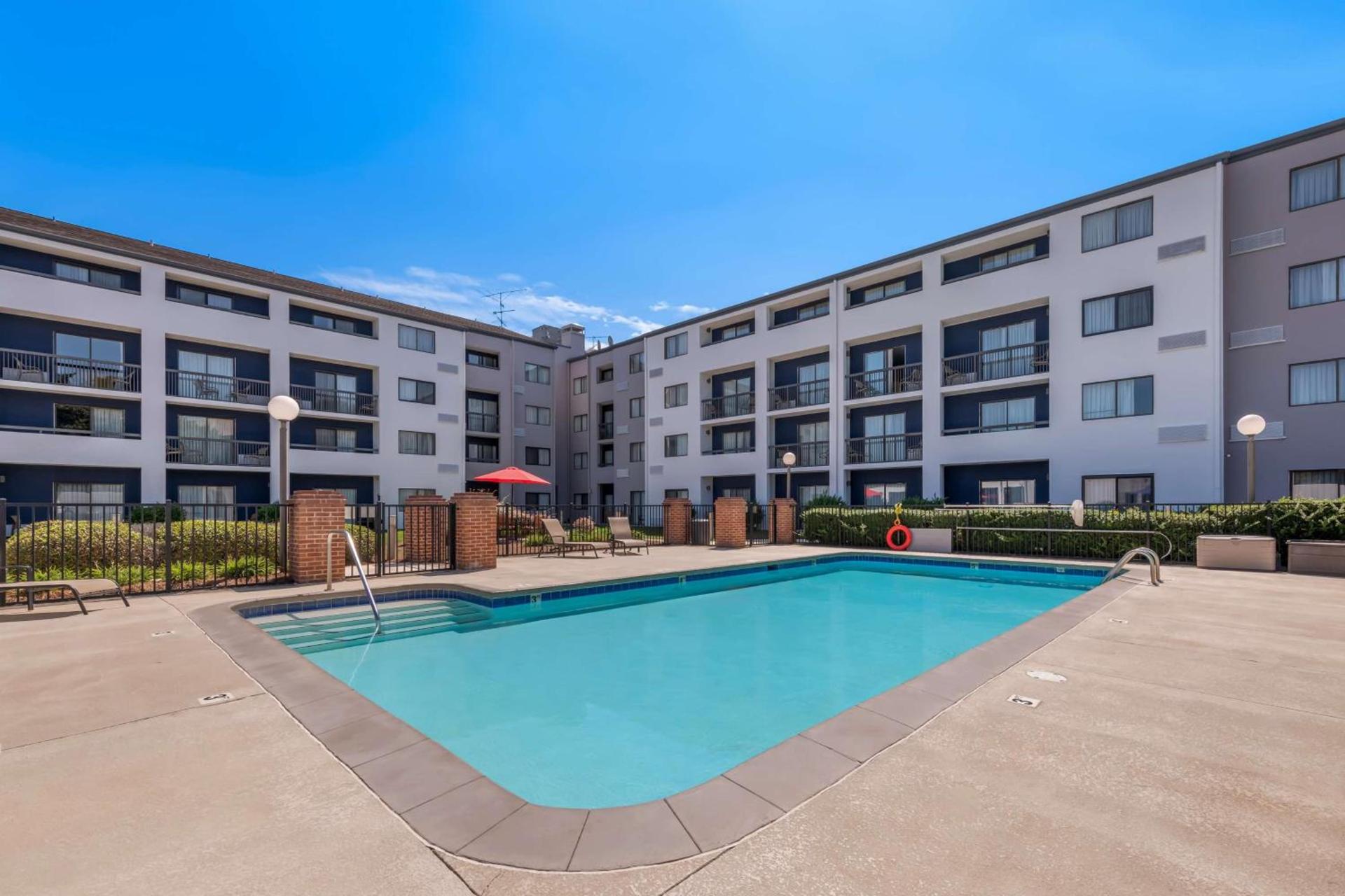 Sonesta Select Charlotte University Research Park photo 28