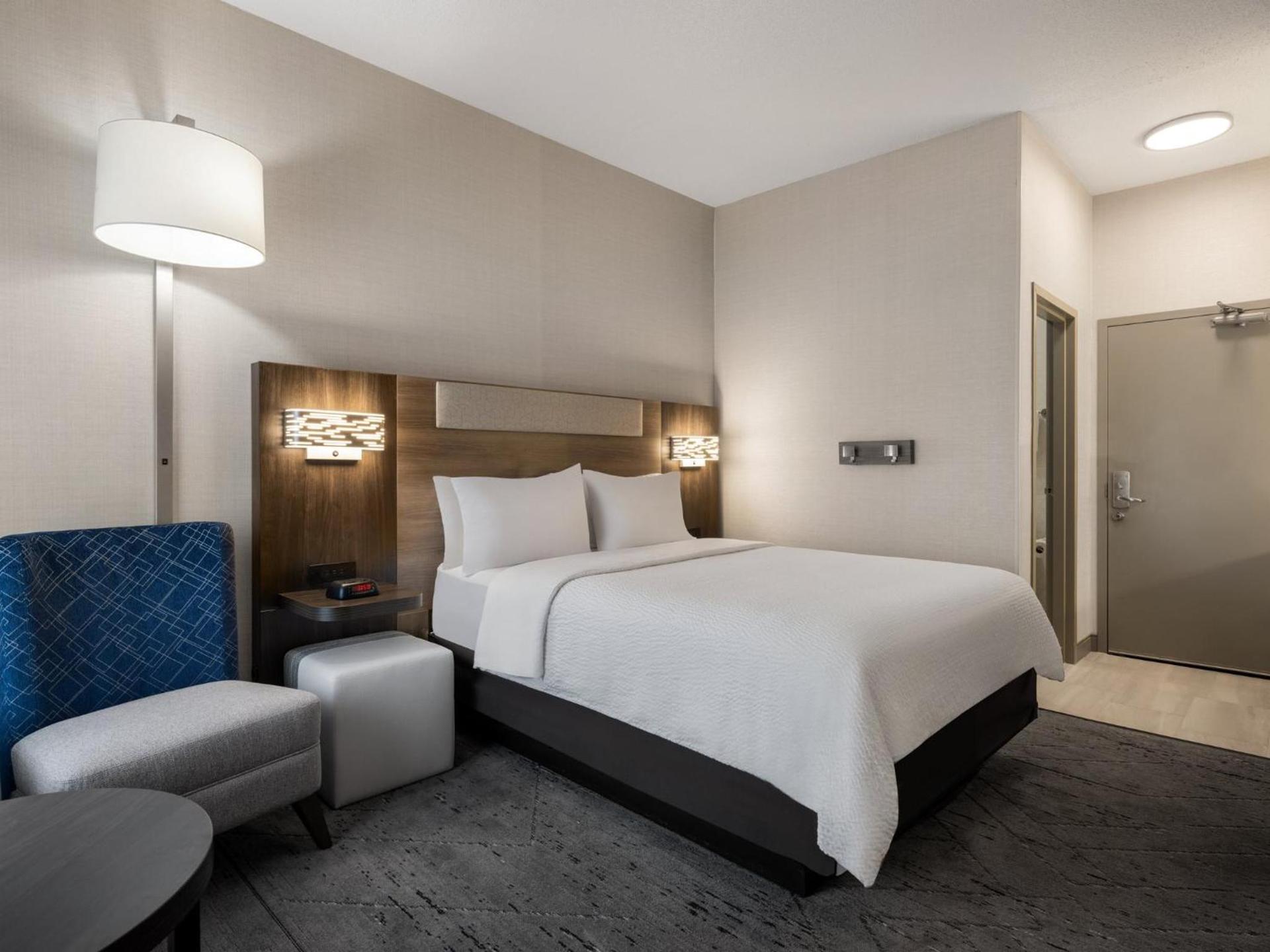 Holiday Inn Express Meadville (I-79 Exit 147a) by IHG photo 51