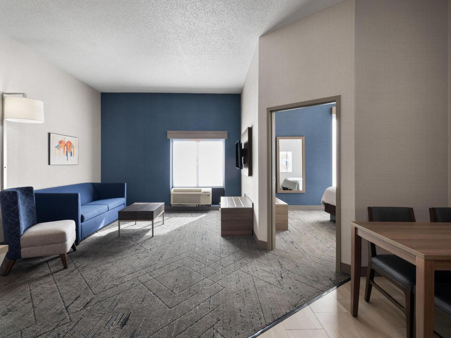 Holiday Inn Express Meadville (I-79 Exit 147a) by IHG photo 28