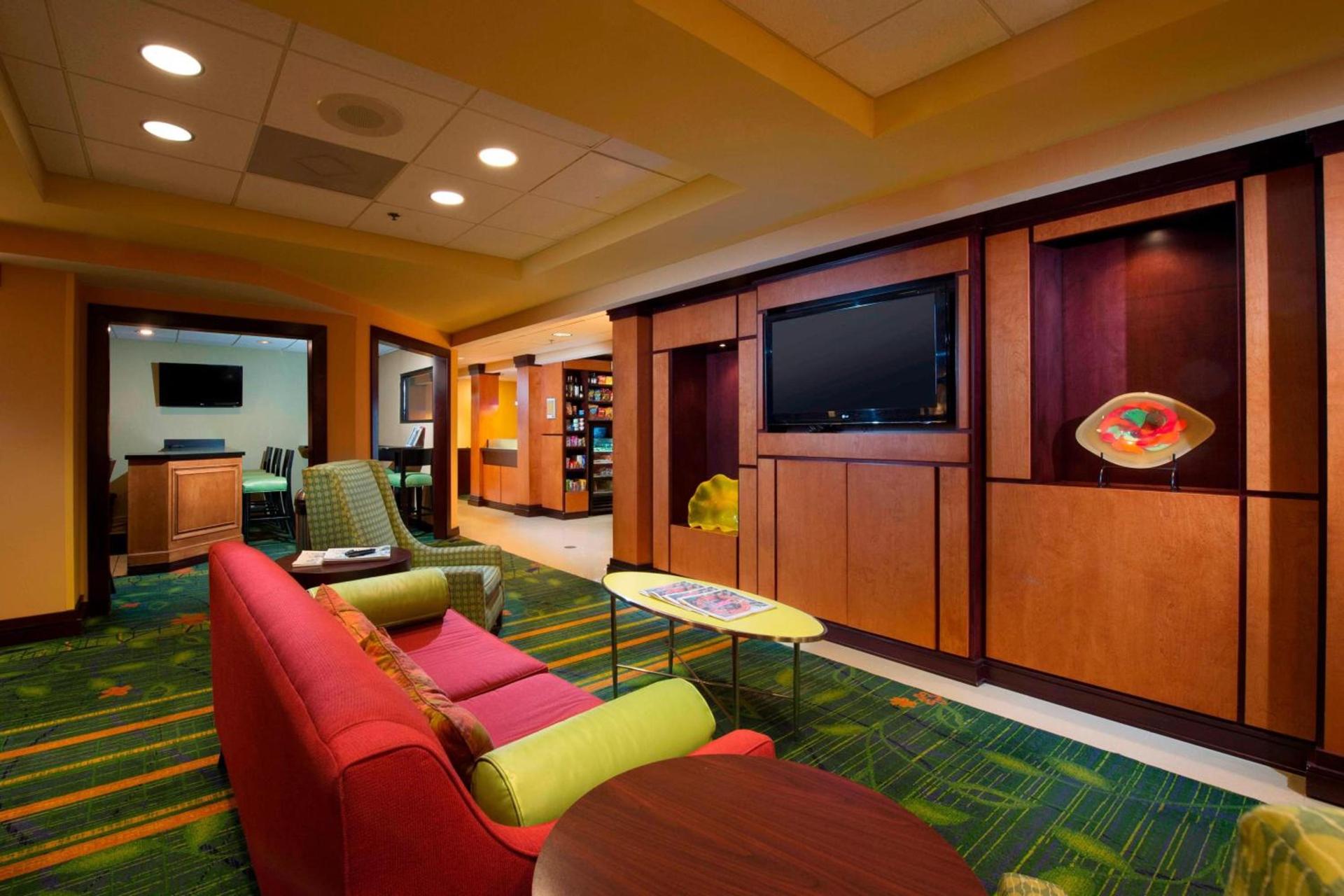 Fairfield Inn & Suites by Marriott Charleston Airport/Convention Center photo 13