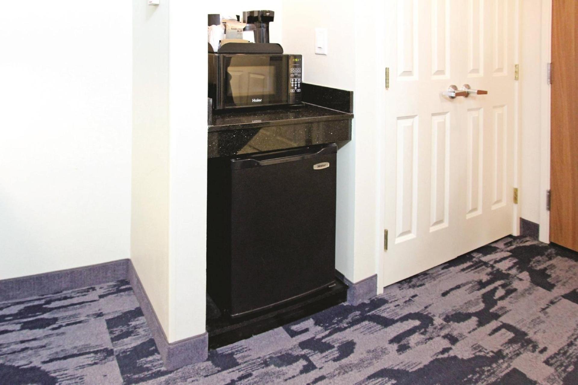 Fairfield Inn & Suites by Marriott Charleston Airport/Convention Center photo 21