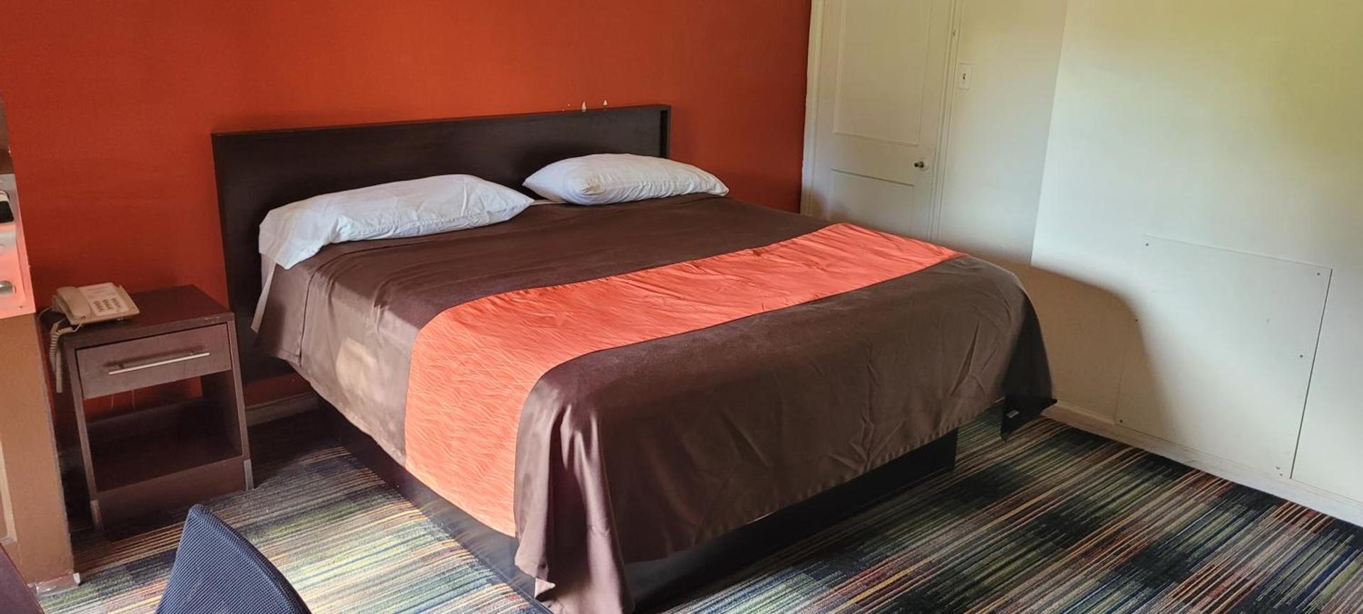 OYO Palm Leaf Motel photo 13