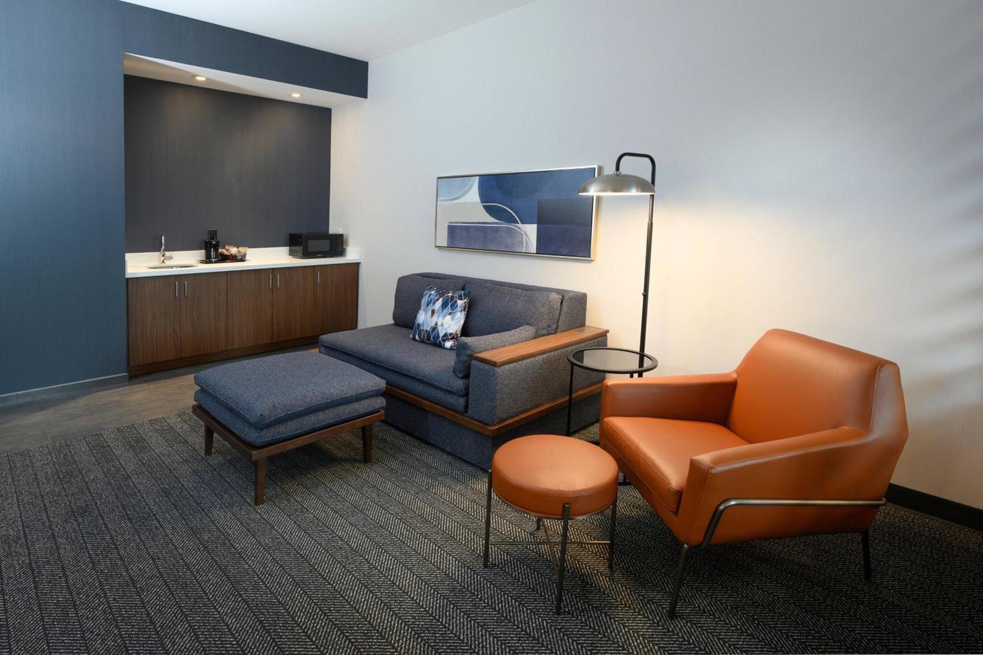 Courtyard by Marriott Charlotte Waverly photo 9