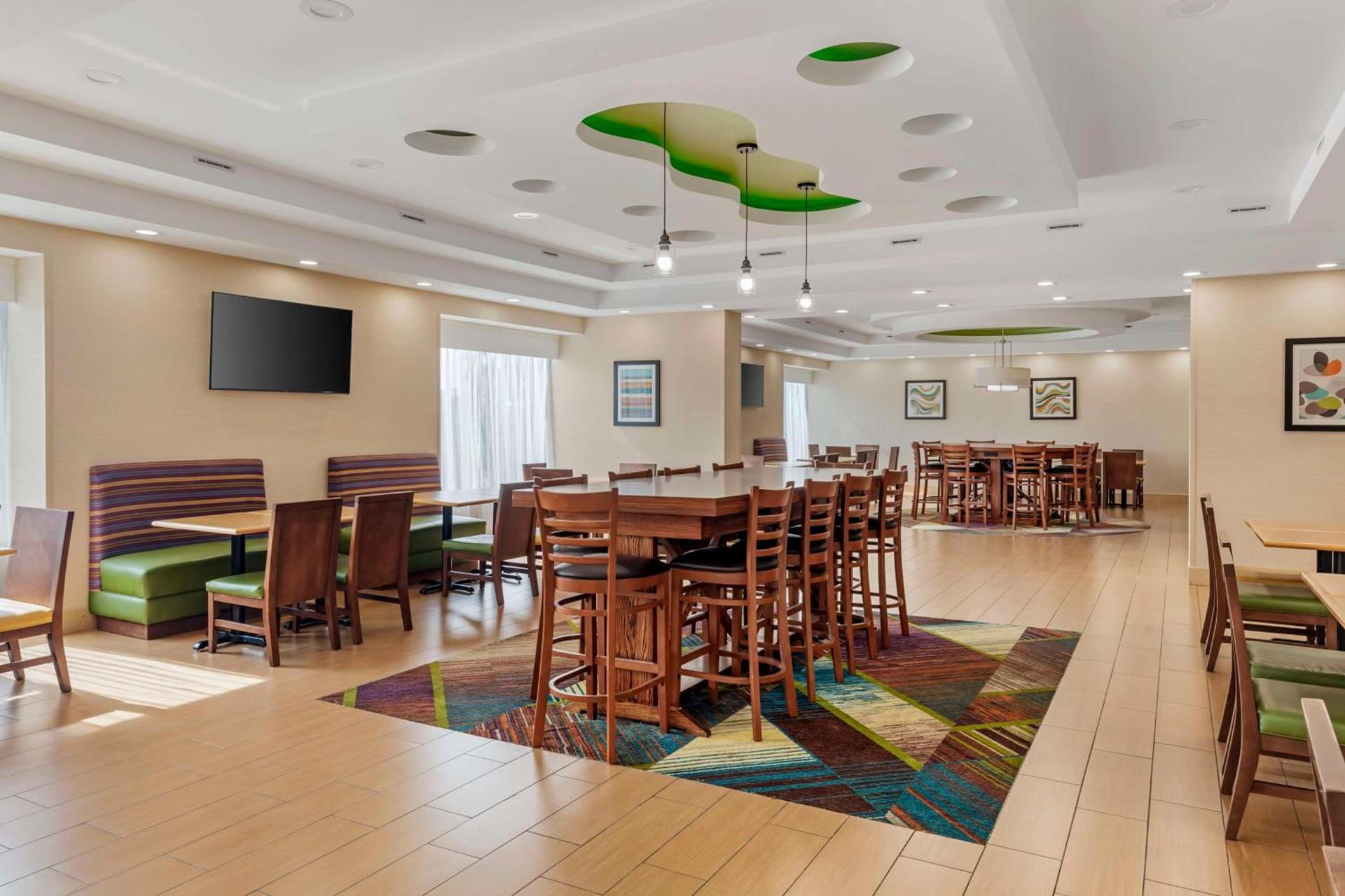 Best Western Plus North Shore Hotel photo 10
