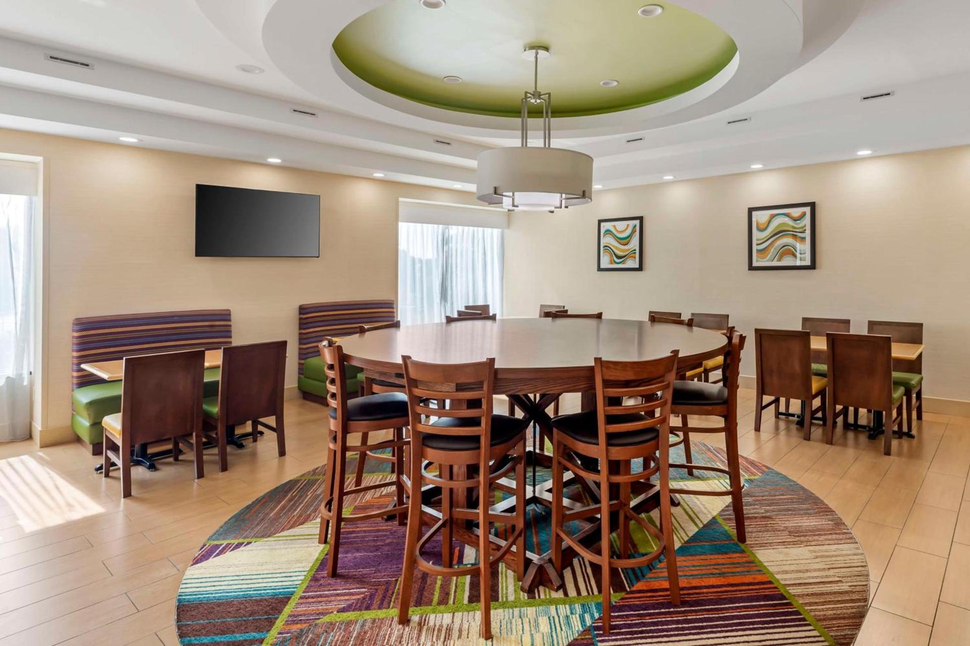 Best Western Plus North Shore Hotel photo 11