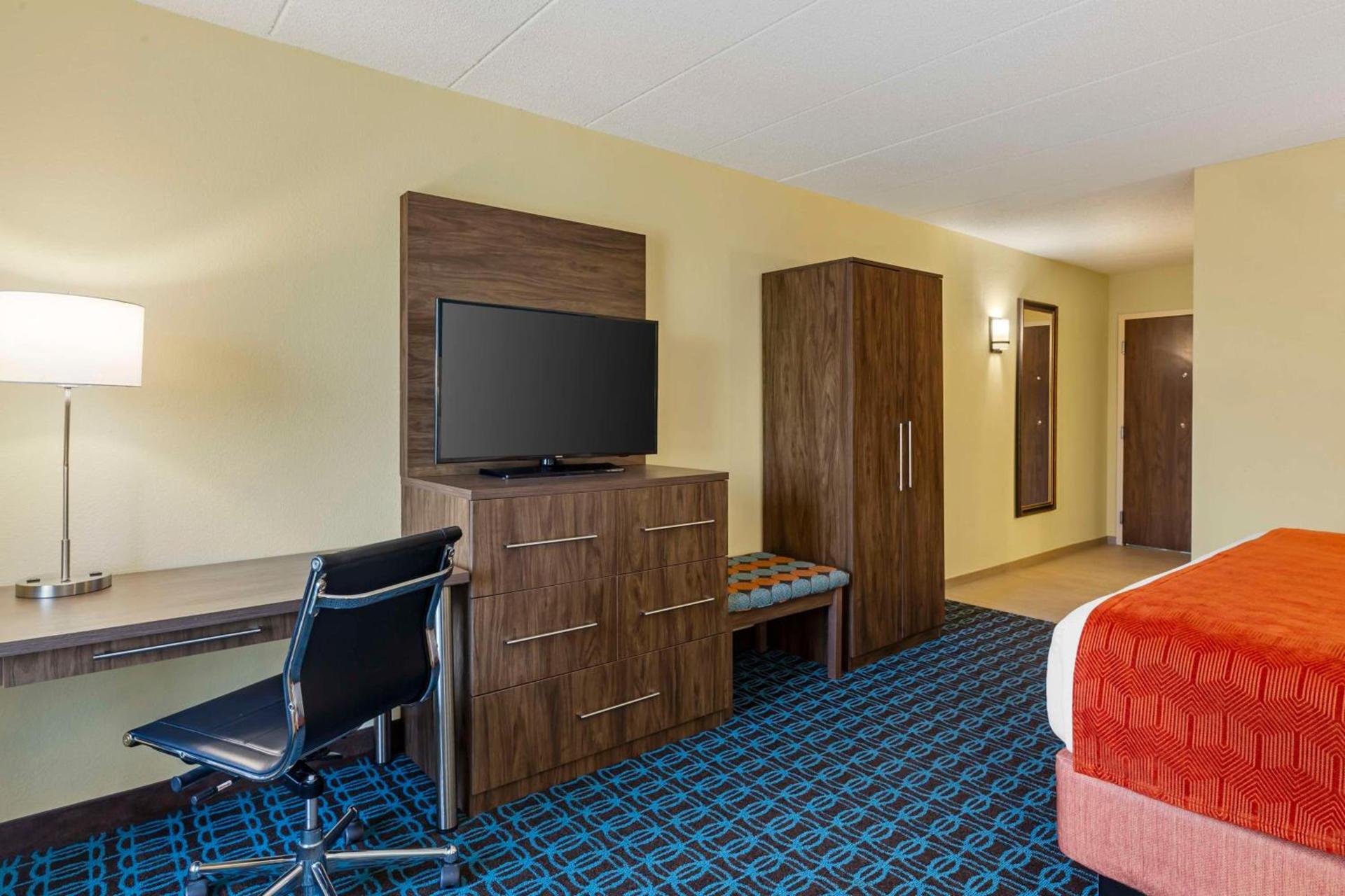 Best Western Plus North Shore Hotel photo 28