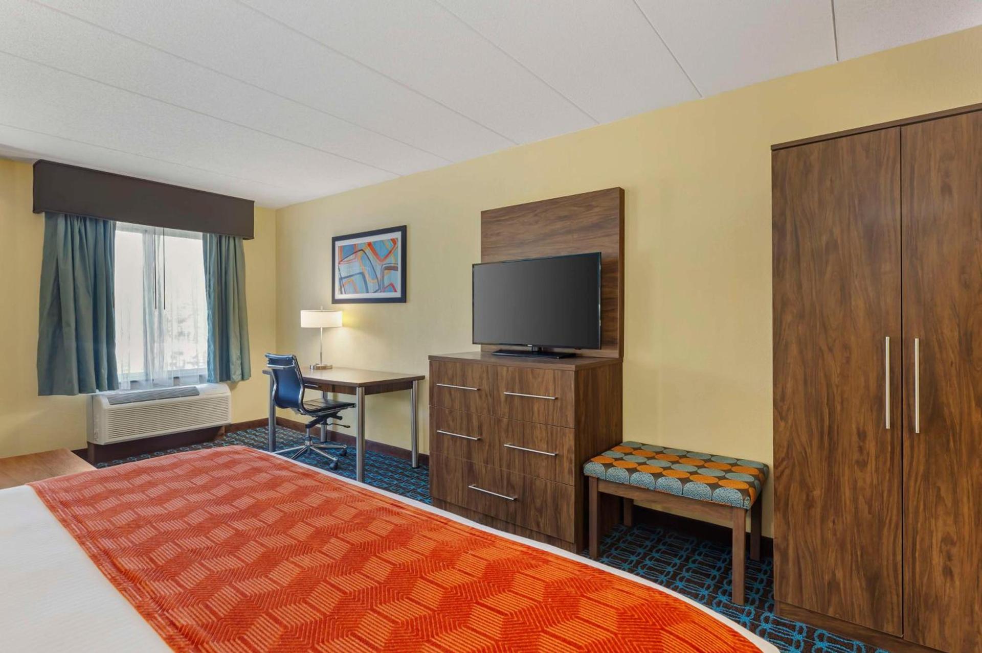 Best Western Plus North Shore Hotel photo 21