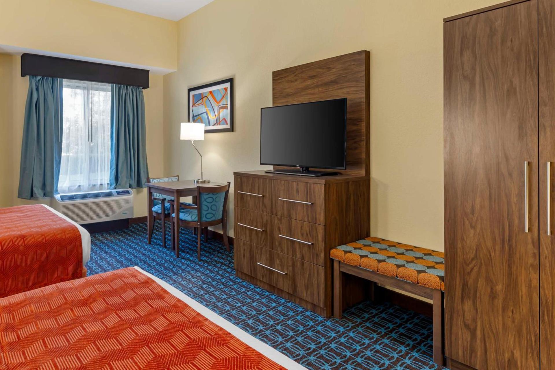 Best Western Plus North Shore Hotel photo 40