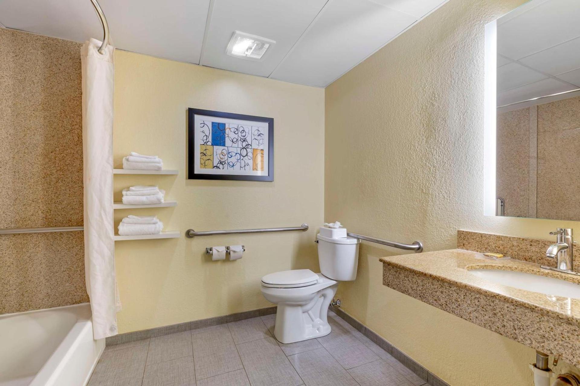 Best Western Plus North Shore Hotel photo 30