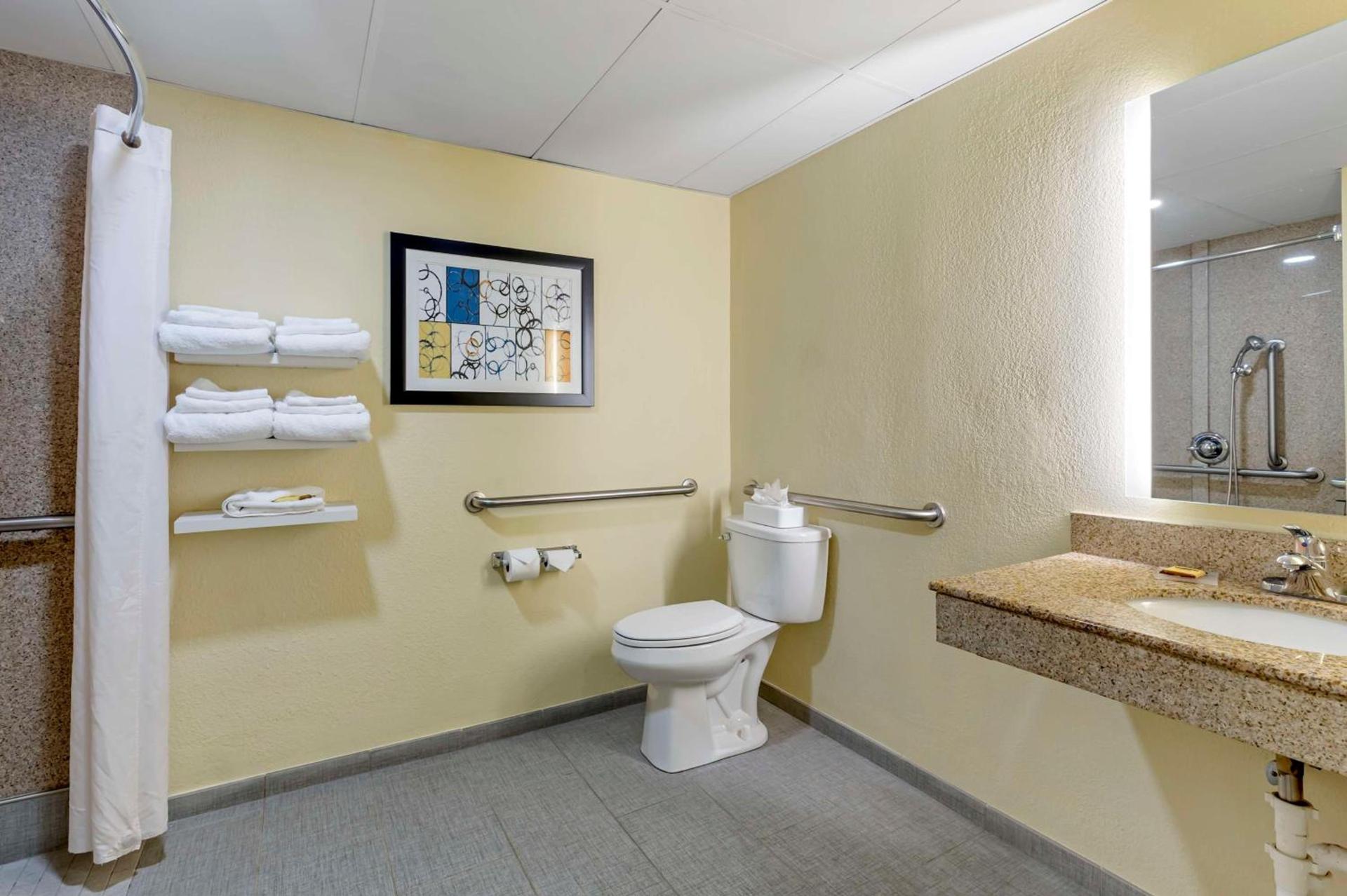 Best Western Plus North Shore Hotel photo 37